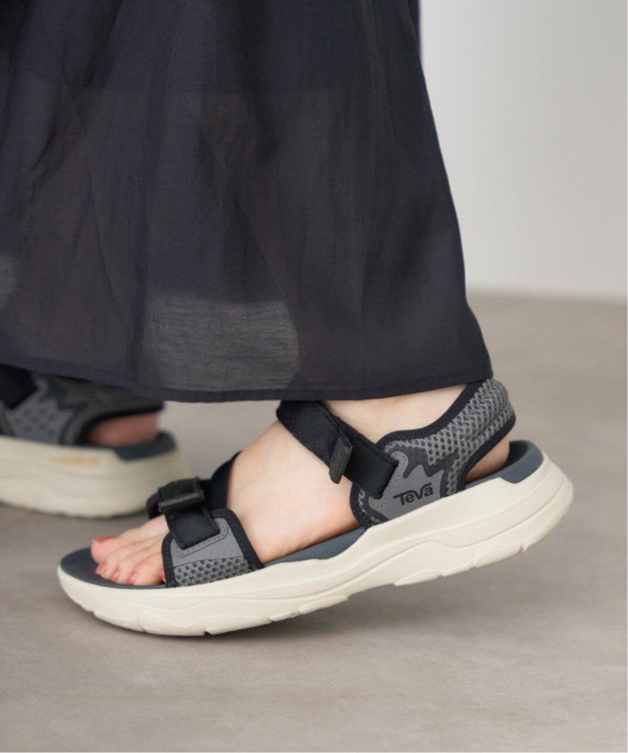 【イエナ/IENA】のTeva/テバ 別注 ZYMIC サンダル インテリア・キッズ・メンズ・レディースファッション・服の通販 founy(ファニー) https://founy.com/ ファッション Fashion レディースファッション Ladies' Fashion Online サンダル Sandals スポーツ Sports モダン Modern 人気 Popularity 別注 Special Order 夏 Summer 定番 Standard |ID: prp329100004524969 ipo3291000000032592811