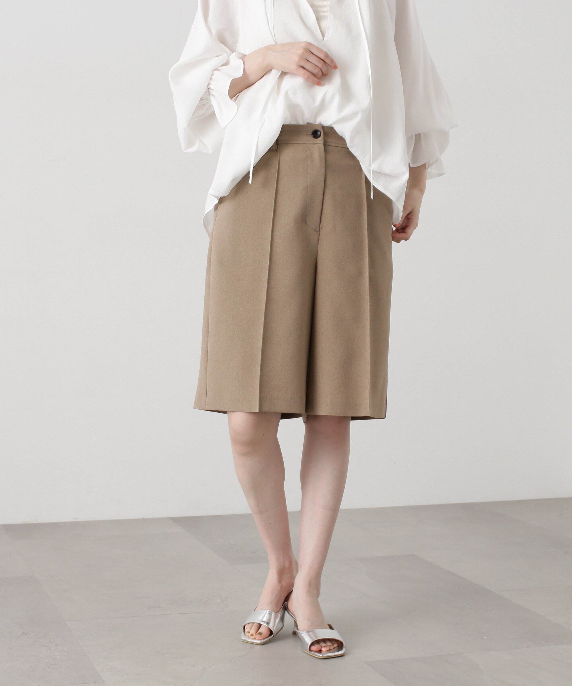 【エヌ ナチュラルビューティーベーシック/N.Natural Beauty basic】のピンタックハーフパンツ インテリア・キッズ・メンズ・レディースファッション・服の通販 founy(ファニー) 　ファッション　Fashion　レディースファッション　WOMEN　パンツ　Pants　ハーフ / ショートパンツ　Short Pants　センター　Center　ハーフ　Half　ボトム　Bottom　ベージュ|ID: prp329100004525003 ipo3291000000032005593