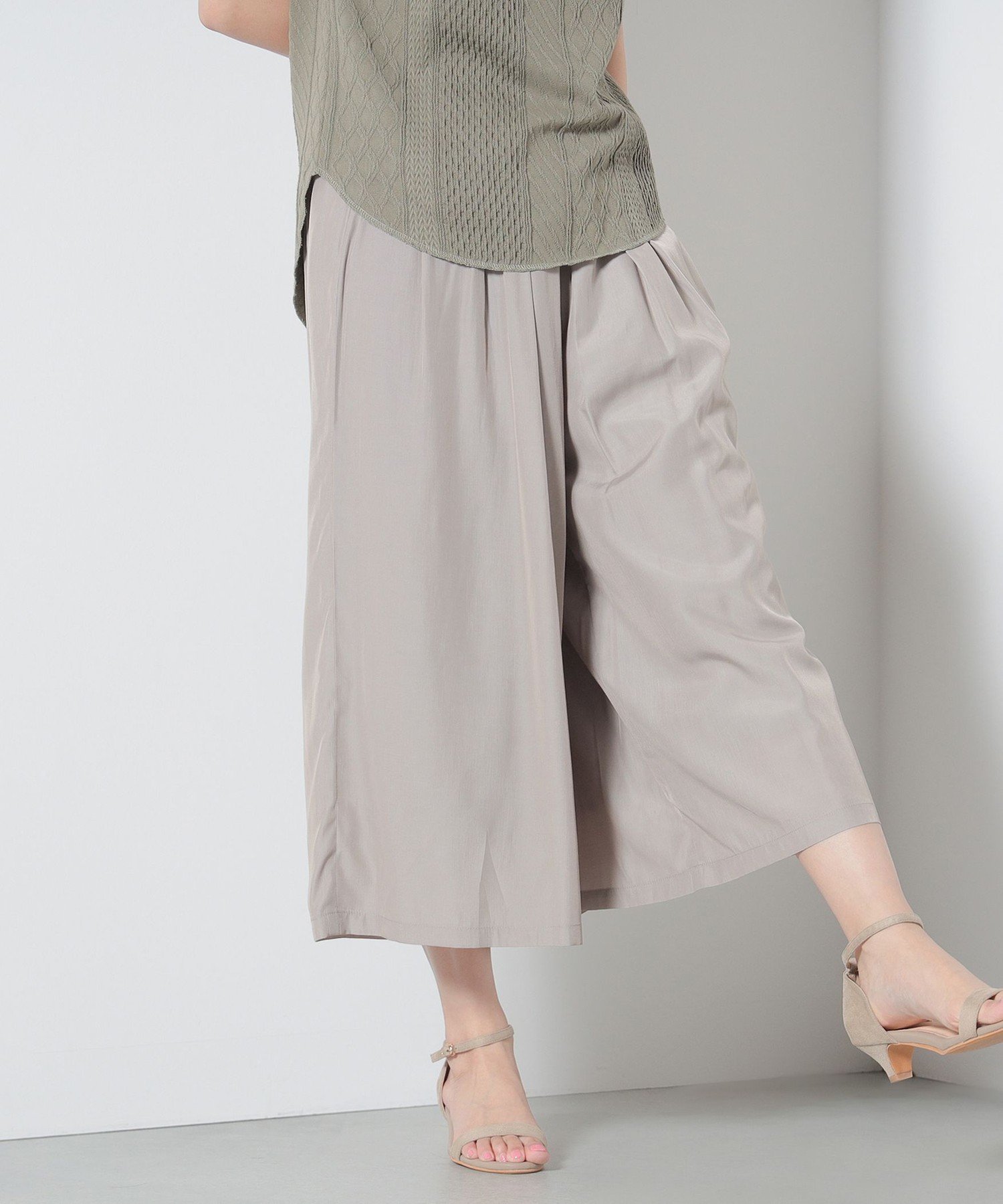 【その他のブランド/Other】のクレープ ワイドパンツ 人気、トレンドファッション・服の通販 founy(ファニー) 　ファッション　Fashion　レディースファッション　WOMEN　パンツ　Pants　カットソー　Cut And Sew　クロップド　Cropped　ドレープ　Drape　フロント　Front　リラックス　Relax　ワイド　Wide　 other-1|ID: prp329100004525079 ipo3291000000032005943