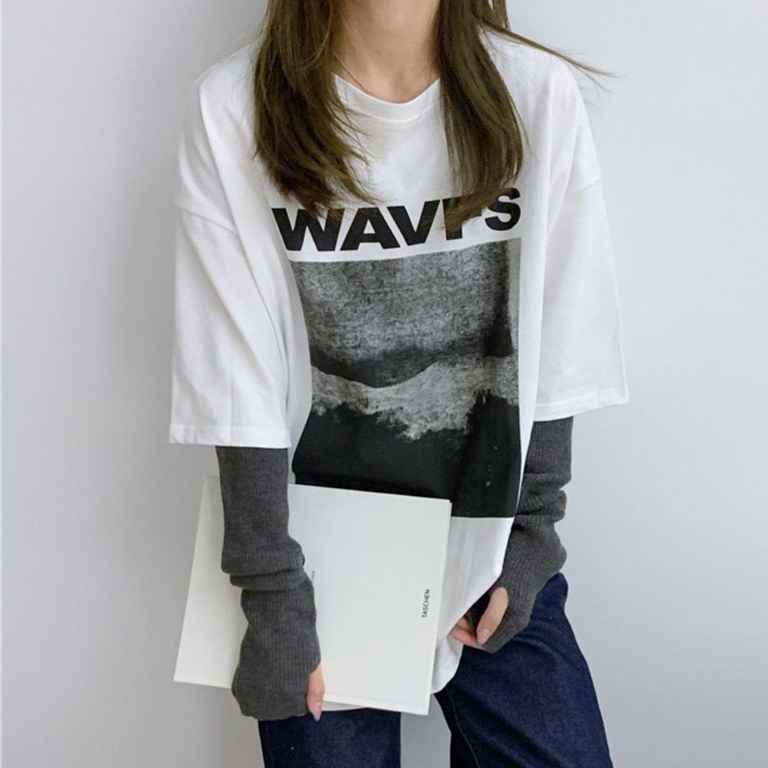 【メゾンドラティール/maison de LATIR】のオーバーシルエット春プリントTシャツ インテリア・キッズ・メンズ・レディースファッション・服の通販 founy(ファニー) 　ファッション　Fashion　レディースファッション　WOMEN　トップス・カットソー　Tops/Tshirt　シャツ/ブラウス　Shirts/Blouses　ロング / Tシャツ　T-Shirts　シンプル　Simple　トレンド　Trend　ネックレス　Necklace　ビッグ　Big　フロント　Front　プリント　Print　モノトーン　Monotone　半袖　Short Sleeve　帽子　Hat　春　Spring　結婚式　Wedding Ceremony　ホワイト|ID: prp329100004525080 ipo3291000000032005951