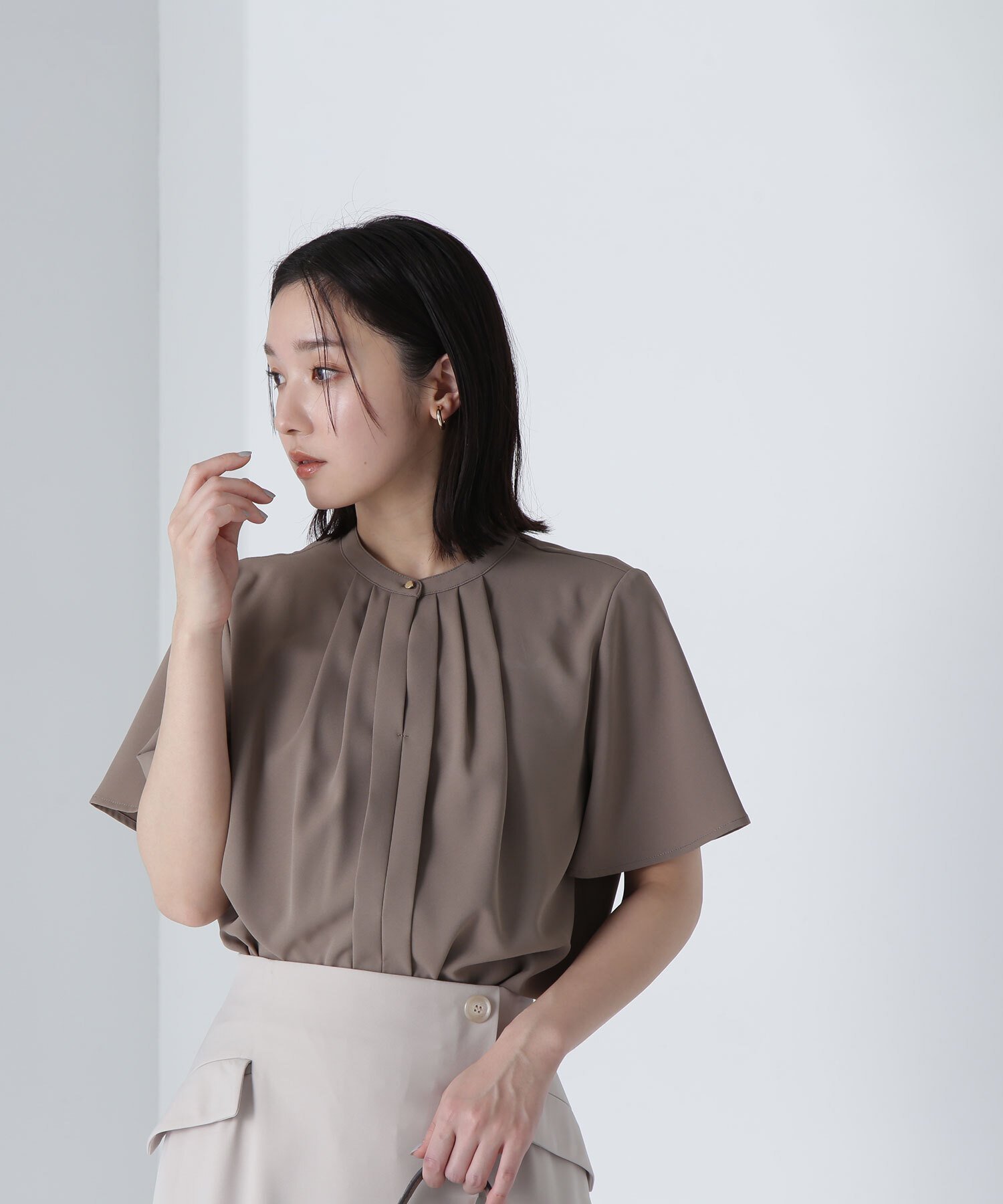 【ナチュラル ビューティー ベーシック/NATURAL BEAUTY BASIC】のフロントタックフレアスリーブブラウス インテリア・キッズ・メンズ・レディースファッション・服の通販 founy(ファニー) 　ファッション　Fashion　レディースファッション　WOMEN　トップス・カットソー　Tops/Tshirt　シャツ/ブラウス　Shirts/Blouses　ブラウン|ID: prp329100004525138 ipo3291000000032321272