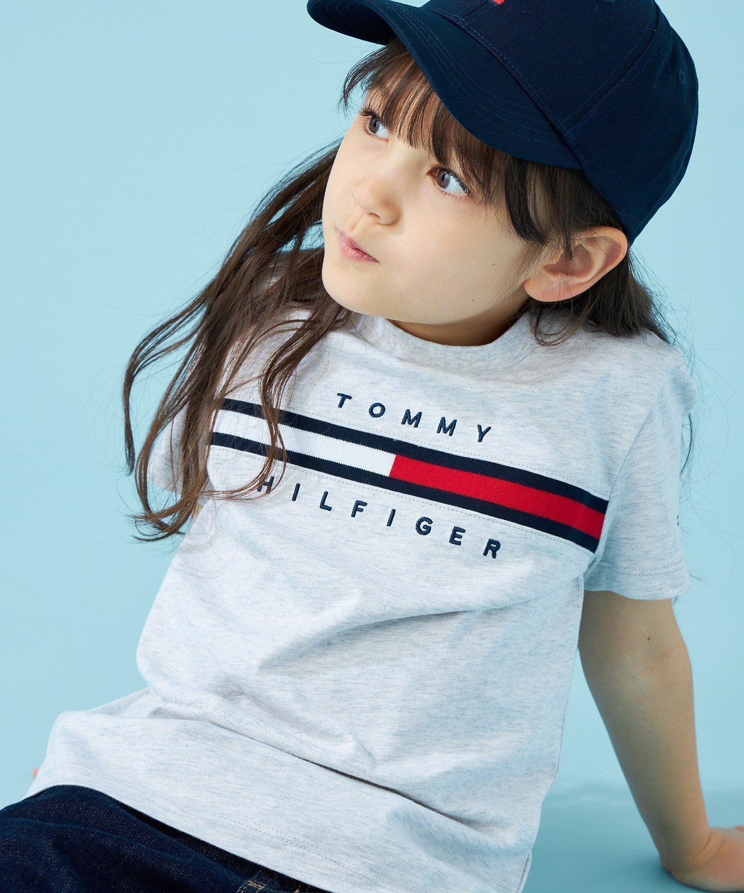 【トミーヒルフィガー/TOMMY HILFIGER / KIDS】のフラッグリブインサートTシャツ インテリア・キッズ・メンズ・レディースファッション・服の通販 founy(ファニー) 　ファッション　Fashion　キッズファッション　Fashion for Kids　アメリカン　American Style　クラシック　Classic, Timeless Style　シンプル　Simple, Minimal　デニム　Denim, Jeans Material　人気　Popular, Best Seller　プリント　Print, Printed Pattern　モダン　Modern, Contemporary　ロング　Long, Long-Length　おすすめ　Recommended / Our Picks　夏　Summer　ゴルフ　Golf　グレーP1N|ID: prp329100004525336 ipo3291000000032740833