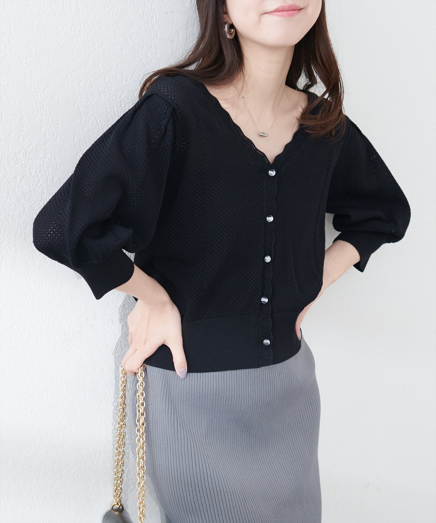 【ナチュラルクチュール/natural couture】の【WEB限定】メッシュ編みクリア釦カーディガン インテリア・キッズ・メンズ・レディースファッション・服の通販 founy(ファニー) 　ファッション　Fashion　レディースファッション　WOMEN　トップス・カットソー　Tops/Tshirt　カーディガン　Cardigans　2025年　2025　2025春夏・S/S　Ss,Spring/Summer,2025　おすすめ　Recommend　インナー　Inner　カーディガン　Cardigan　キャミソール　Camisole　キャミワンピース　Cami Dress　スカラップ　Scalloped　ダウン　Down　デニム　Denim　ノースリーブ　No Sleeve　フェミニン　Feminine　ポケット　Pocket　メッシュ　Mesh　羽織　Haori　ブラック|ID: prp329100004525359 ipo3291000000032007122