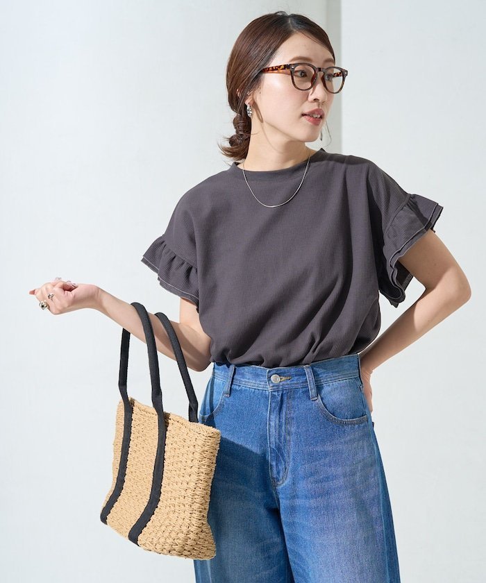 【フリークスストア/FREAK'S STORE】のワッフル フリル 袖トップス【限定展開】 25SS インテリア・キッズ・メンズ・レディースファッション・服の通販 founy(ファニー) 　ファッション　Fashion　レディースファッション　Fashion for Women　トップス・カットソー　Cut & Sew Tops　スリーブ　Sleeve, Long Sleeve / Short Sleeve　定番　Standard, Basic Item　人気　Popular, Best Seller　フェミニン　Feminine, Girly　フリル　Frill, Ruffle　フレンチ　French, French Style　ワッフル　Waffle, Waffle Knit　S/S・春夏　SS, Spring/Summer, Warm Season　おすすめ　Recommended / Our Picks　夏　Summer　2025年　2025　2025春夏・S/S　Spring/Summer 2025 SS25　ブラック|ID: prp329100004525639 ipo3291000000033214881