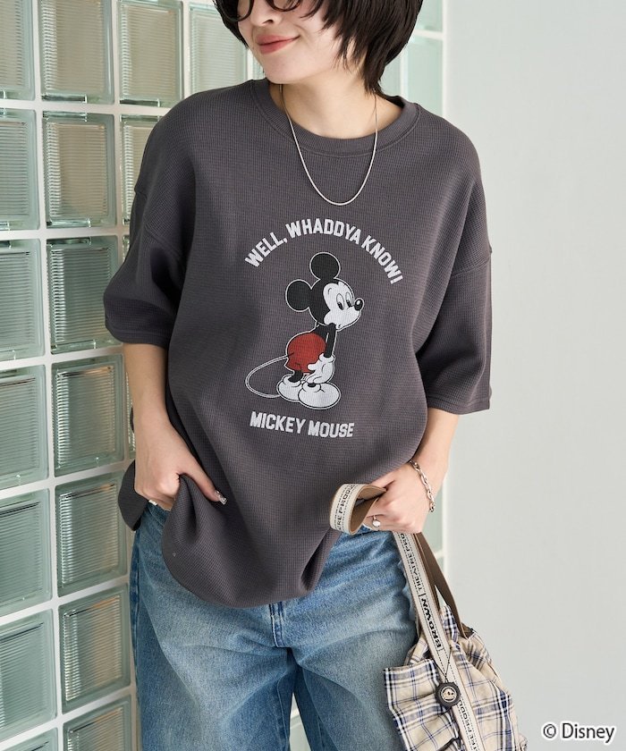 【フリークスストア/FREAK'S STORE】の別注/別注/Mickey Mouse Minnie Mouse/ミッキーマウス ミニーマウス ワッフル プリント 半袖 Tシャツ【限定展開】 25SS インテリア・キッズ・メンズ・レディースファッション・服の通販 founy(ファニー) 　ファッション　Fashion　レディースファッション　WOMEN　トップス・カットソー　Tops/Tshirt　シャツ/ブラウス　Shirts/Blouses　ロング / Tシャツ　T-Shirts　2025年　2025　2025春夏・S/S　Ss,Spring/Summer,2025　キャラクター　Character　ショルダー　Shoulder　スペシャル　Special　ドロップ　Drop　ビッグ　Big　プリント　Print　ワッフル　Waffle　別注　Special Order　半袖　Short Sleeve　夏　Summer　S/S・春夏　Ss・Spring/Summer　スミクロ(Mickey)|ID: prp329100004525646 ipo3291000000032081020
