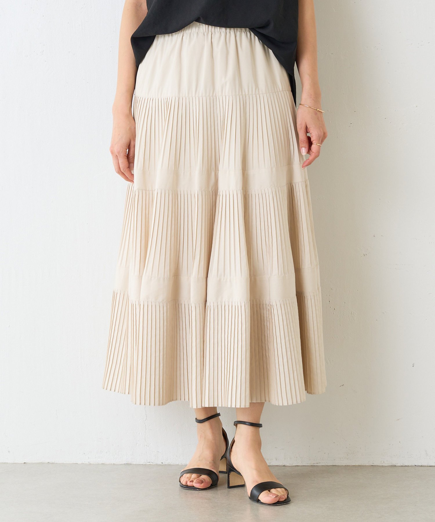 【その他のブランド/Other】のプリーツティアードスカート インテリア・キッズ・メンズ・レディースファッション・服の通販 founy(ファニー) 　ファッション　Fashion　レディースファッション　Fashion for Women　スカート　Skirts　ティアードスカート　Tiered Skirts　おすすめ　Recommended / Our Picks　カットソー　Cut and Sewn Top　フェミニン　Feminine, Girly　ブルゾン　Blouson, Bomber Jacket　プリーツ　Pleats, Pleated　エレガント 上品　Elegant　ホワイト|ID: prp329100004525651 ipo3291000000032711700
