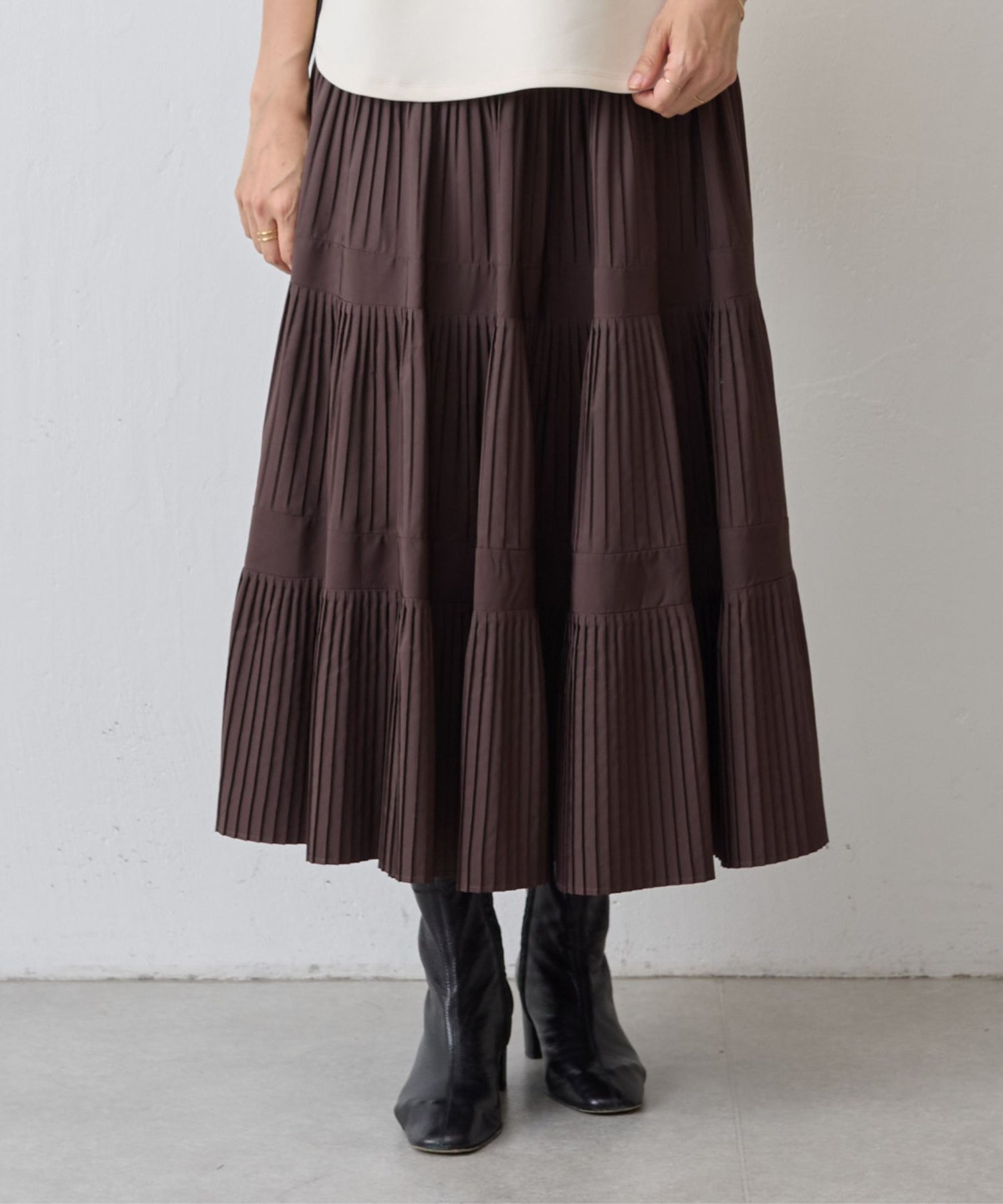 【その他のブランド/Other】のプリーツティアードスカート インテリア・キッズ・メンズ・レディースファッション・服の通販 founy(ファニー) 　ファッション　Fashion　レディースファッション　Fashion for Women　スカート　Skirts　ティアードスカート　Tiered Skirts　おすすめ　Recommended / Our Picks　カットソー　Cut and Sewn Top　フェミニン　Feminine, Girly　ブルゾン　Blouson, Bomber Jacket　プリーツ　Pleats, Pleated　エレガント 上品　Elegant　ブラウン|ID: prp329100004525651 ipo3291000000032711704