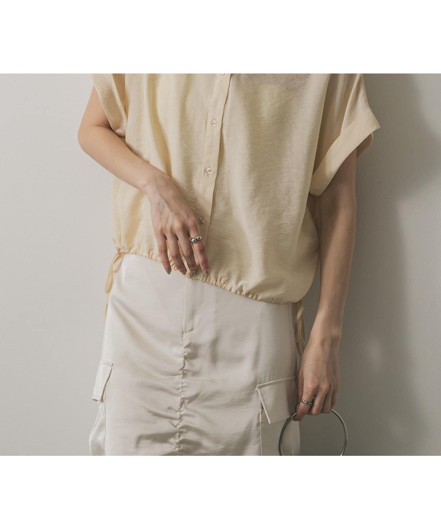 【センスオブプレイス/SENSE OF PLACE by URBAN RESEARCH】のクロップドバルーンブラウス インテリア・キッズ・メンズ・レディースファッション・服の通販 founy(ファニー) 　ファッション　Fashion　レディースファッション　Fashion for Women　トップス・カットソー　Cut & Sew Tops　シャツ・ブラウス・オフィスカジュアル　Elegant Blouses & Button-Ups　2025年　2025　2025春夏・S/S　Spring/Summer 2025 SS25　クロップド　Cropped, Short Length　デニム　Denim, Jeans Material　夏　Summer　S/S・春夏　SS, Spring/Summer, Warm Season　BEIGE|ID: prp329100004525715 ipo3291000000033241418