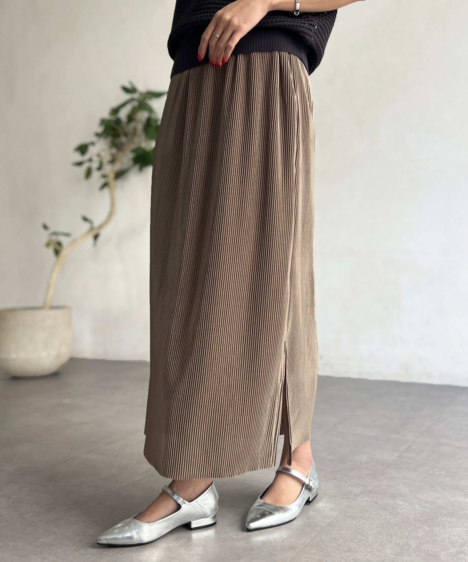 【シェトワ/Chez toi】の【大人気リバイバル】プリーツナロースカート インテリア・キッズ・メンズ・レディースファッション・服の通販 founy(ファニー) 　ファッション　Fashion　レディースファッション　WOMEN　スカート　Skirt　シンプル　Simple　スリット　Slit　プリーツ　Pleats　ベスト　Vest　リラックス　Relax　プチプライス・低価格　Affordable　おすすめ　Recommend　ベージュ|ID: prp329100004525754 ipo3291000000032201387