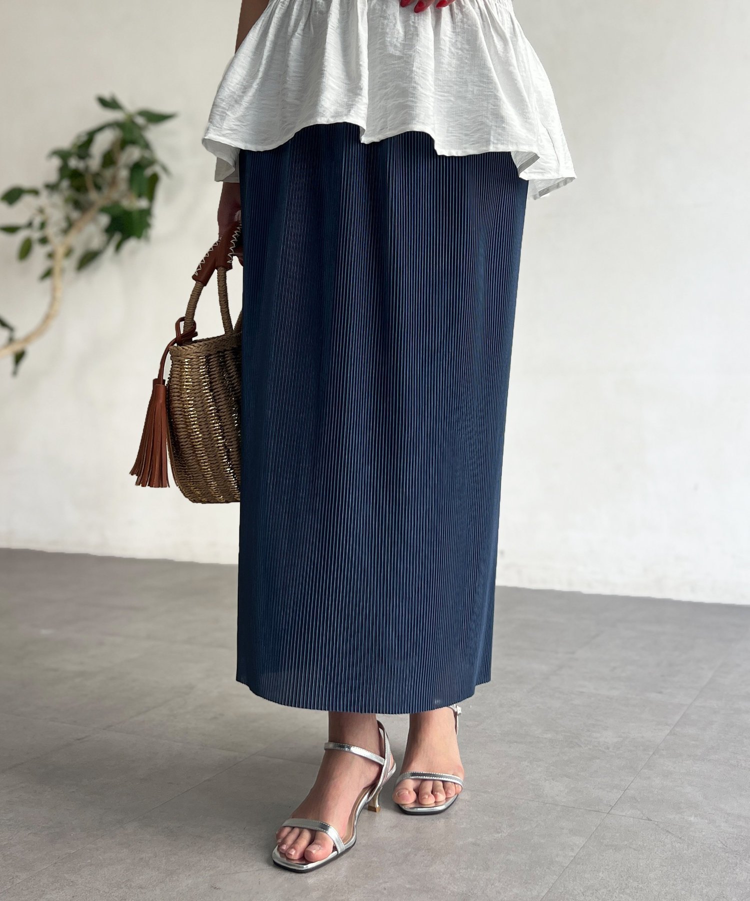 【シェトワ/Chez toi】の【大人気リバイバル】プリーツナロースカート インテリア・キッズ・メンズ・レディースファッション・服の通販 founy(ファニー) 　ファッション　Fashion　レディースファッション　WOMEN　スカート　Skirt　シンプル　Simple　スリット　Slit　プリーツ　Pleats　ベスト　Vest　リラックス　Relax　プチプライス・低価格　Affordable　おすすめ　Recommend　ブルー|ID: prp329100004525754 ipo3291000000032201389