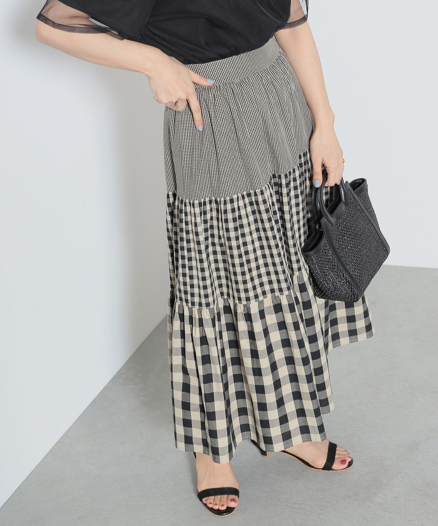 【その他のブランド/Other】のギンガムチェック ティアードスカート インテリア・キッズ・メンズ・レディースファッション・服の通販 founy(ファニー) 　ファッション　Fashion　レディースファッション　WOMEN　スカート　Skirt　ティアードスカート　Tiered Skirts　ウェーブ　Wave　くるぶし　Ankle　ギンガム　Gingham　シンプル　Simple　チェック　Check　ティアードスカート　Tiered Skirt　バランス　Balance　フェミニン　Feminine　ロング　Long　BEIGE|ID: prp329100004525765 ipo3291000000032008890