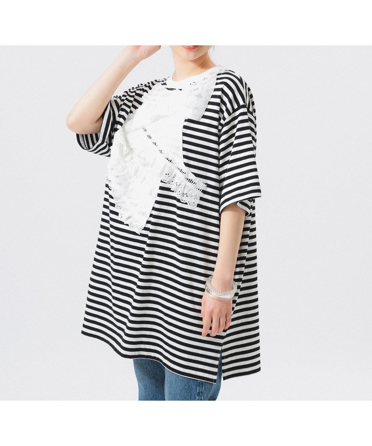 【ビームス ウイメン/BEAMS】の【別注】TORI-TO / バイアス フリル BIG Tシャツ 25SS 人気、トレンドファッション・服の通販 founy(ファニー) 　ファッション　Fashion　レディースファッション　Fashion for Women　トップス・カットソー　Cut & Sew Tops　シャツ・ブラウス・オフィスカジュアル　Elegant Blouses & Button-Ups　ロングTシャツ・Tシャツ　Longline T-Shirts & Tees　2025年　2025　2025春夏・S/S　Spring/Summer 2025 SS25　おすすめ　Recommended / Our Picks　デニム　Denim, Jeans Material　バイアス　Bias, Diagonal Cut　ビッグ　Big, Oversized　フリル　Frill, Ruffle　レース　Lace, Lace Fabric　別注　Limited Edition, Custom Order　 other-1|ID: prp329100004525797 ipo3291000000033720029