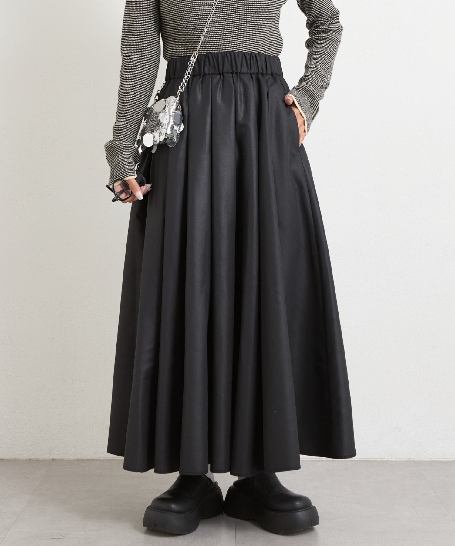 【チャオパニックティピー/CIAOPANIC TYPY】のチンツ加工光沢ボリュームスカート 人気、トレンドファッション・服の通販 founy(ファニー) 　ファッション　Fashion　レディースファッション　WOMEN　スカート　Skirt　サテン　Satin　シンプル　Simple　スウェット　Sweat　トレンド　Trend　ドレープ　Drape　プリーツ　Pleats　ミックス　Mix　冬　Winter　おすすめ　Recommend　 other-1|ID: prp329100004525907 ipo3291000000032009465