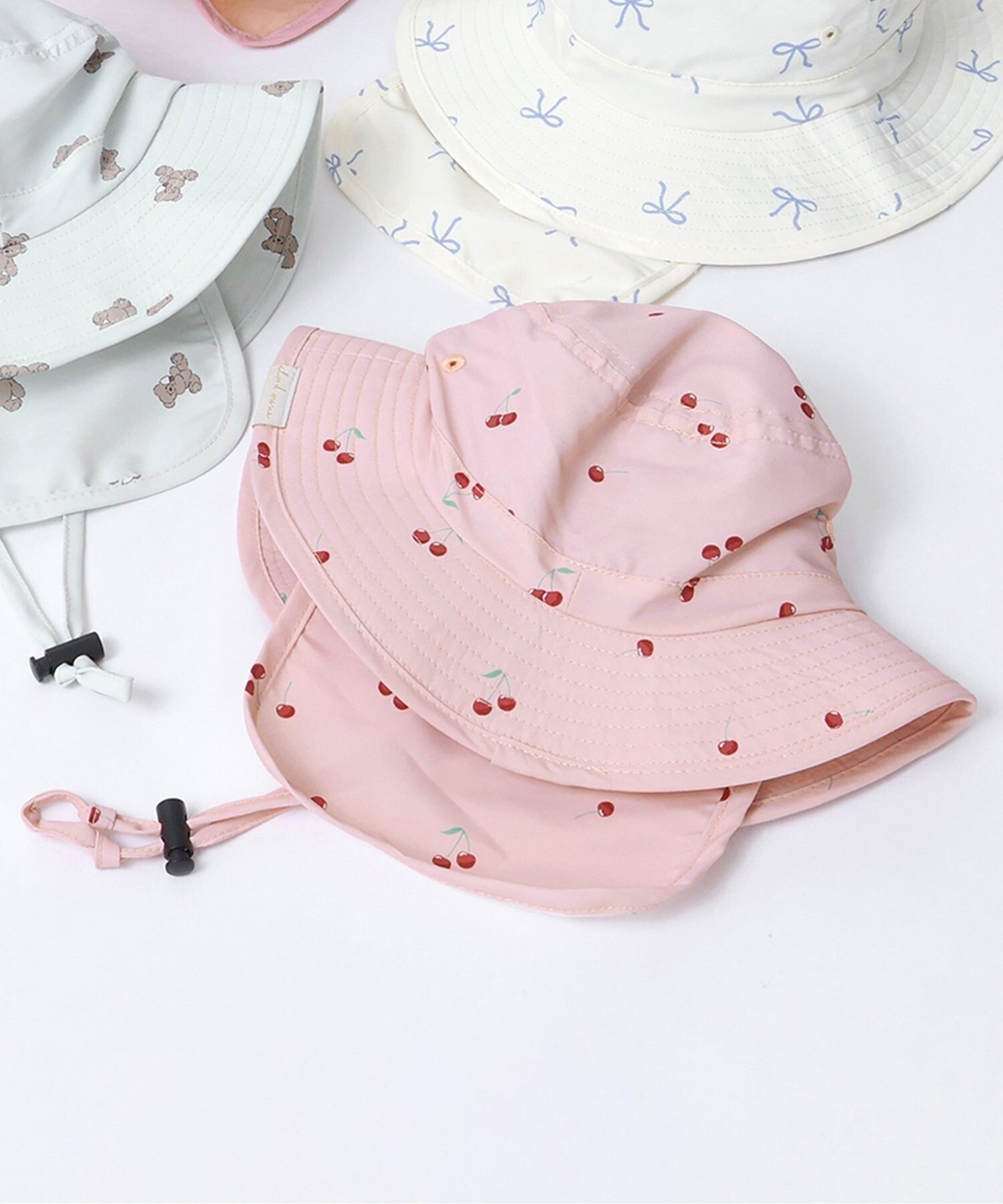 【エフオー オンラインストア/F.O.Online Store / KIDS】のバラエティアウトドアハット_UVカット_撥水加工_保冷剤収納可能 インテリア・キッズ・メンズ・レディースファッション・服の通販 founy(ファニー) 　ファッション　Fashion　キッズファッション　Fashion for Kids　おすすめ　Recommended / Our Picks　アウトドア　Outdoor Clothing　夏　Summer　ピンク|ID: prp329100004525966 ipo3291000000033507630