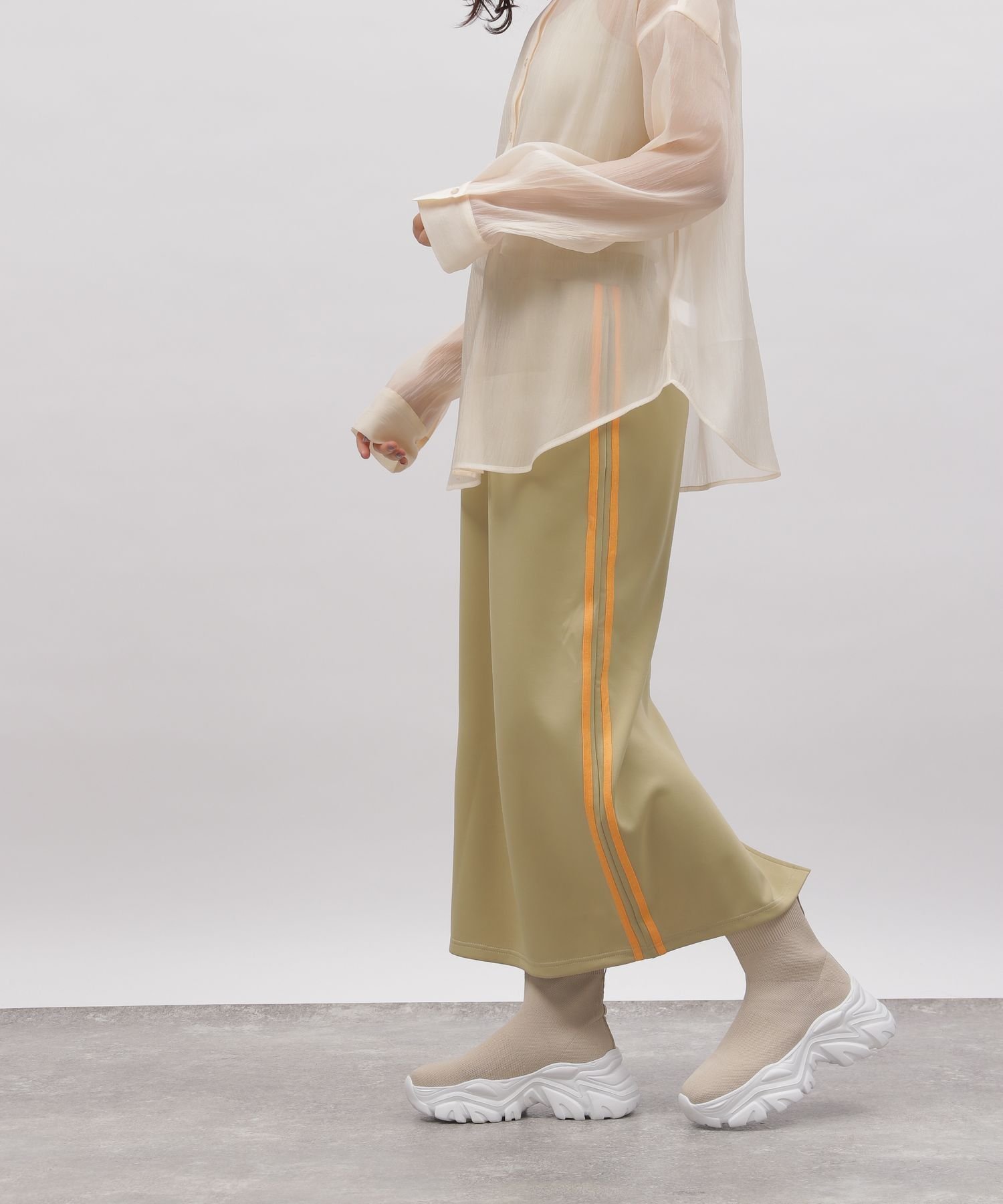【ラコレ/LAKOLE】のトラックタイトスカート インテリア・キッズ・メンズ・レディースファッション・服の通販 founy(ファニー) 　ファッション　Fashion　レディースファッション　WOMEN　スカート　Skirt　おすすめ　Recommend　なめらか　Smooth　ジャージ　Jersey　スリット　Slit　トレンド　Trend　ベーシック　Basic　ボトム　Bottom　ライトグリーン72|ID: prp329100004525982 ipo3291000000032009759