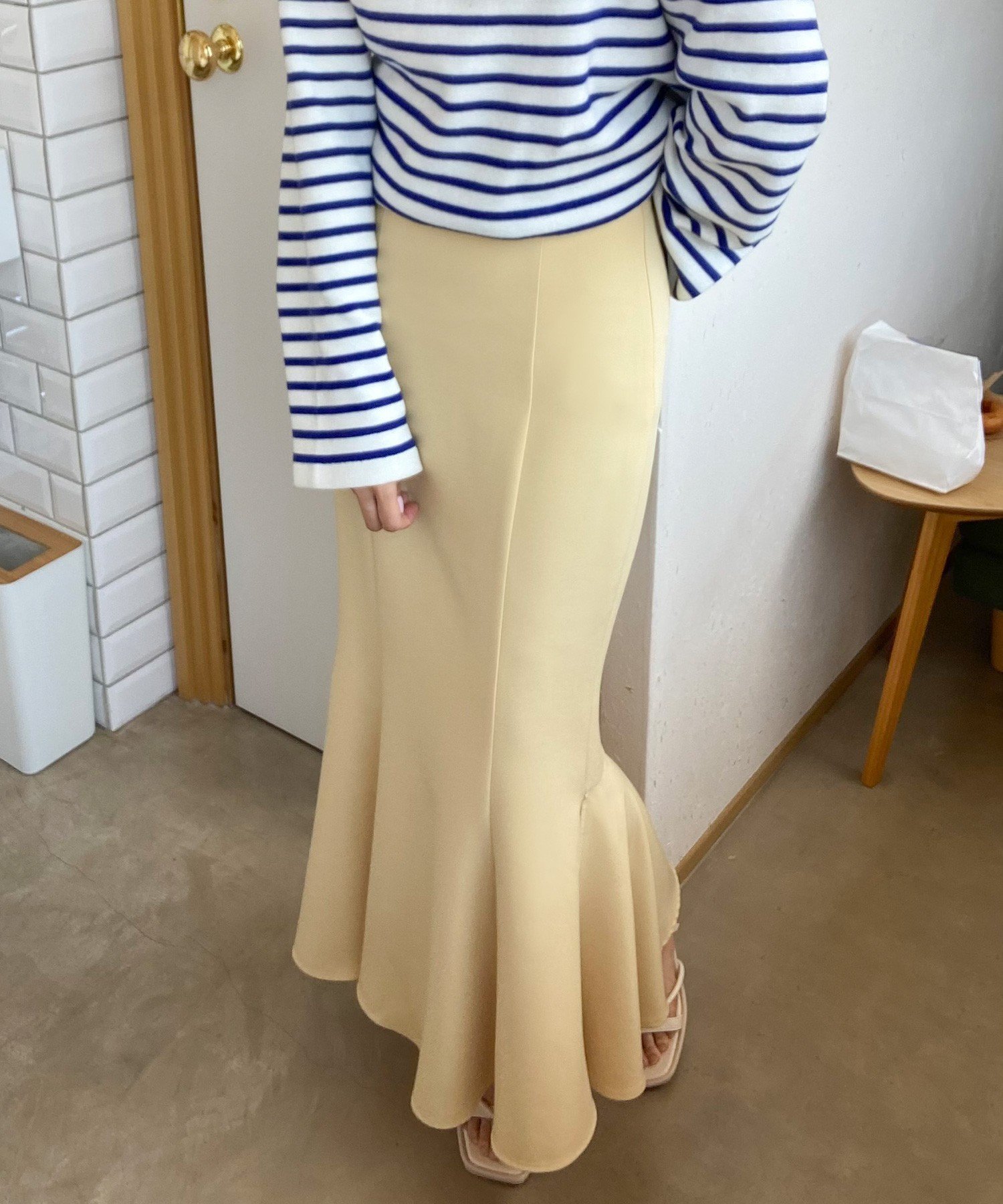 【ジュノア/JUNOAH】のスリットマーメイドロングスカート薄手伸縮 インテリア・キッズ・メンズ・レディースファッション・服の通販 founy(ファニー) 　ファッション　Fashion　レディースファッション　WOMEN　スカート　Skirt　ロングスカート　Long Skirt　イエロー|ID: prp329100004526026 ipo3291000000032009968
