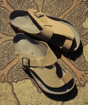 【ジャーナルスタンダード/JOURNAL STANDARD / MEN】のBIRKENSTOCK / ビルケンシュトック 別注 Byblos LEVE Taupe 人気、トレンドファッション・服の通販 founy(ファニー) ファッション Fashion メンズファッション MEN インソール Insole シルバー Silver スエード Suede バランス Balance メンズ Mens ループ Loop 人気 Popularity 別注 Special Order |ID:prp329100004526119