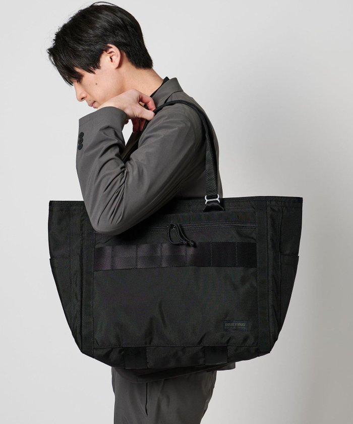 【ユナイテッドアローズ/UNITED ARROWS / MEN】の【別注】 BRIEFING THE TOTE/トートバッグ インテリア・キッズ・メンズ・レディースファッション・服の通販 founy(ファニー) https://founy.com/ ファッション Fashion メンズファッション Fashion for Men バッグ Bags トートバッグ / 通勤・大容量バッグ Tote Bags 傘 Umbrella, Parasol ジャケット Jacket, Outerwear スーツ Suit, Formalwear セットアップ Set-Up, Coordinated Outfit トラベル Travel, Travel Gear ドレス Dress, One-Piece 人気 Popular, Best Seller フィット Fit, Slim Fit ポケット Pocket, Pocket Detail 別注 Limited Edition, Custom Order ミリタリー Military, Army Style ワーク Workwear, Utility Style 旅行 Travel ビジネス 仕事 通勤 Business / Work / Commuting |ID: prp329100004526156 ipo3291000000032742695