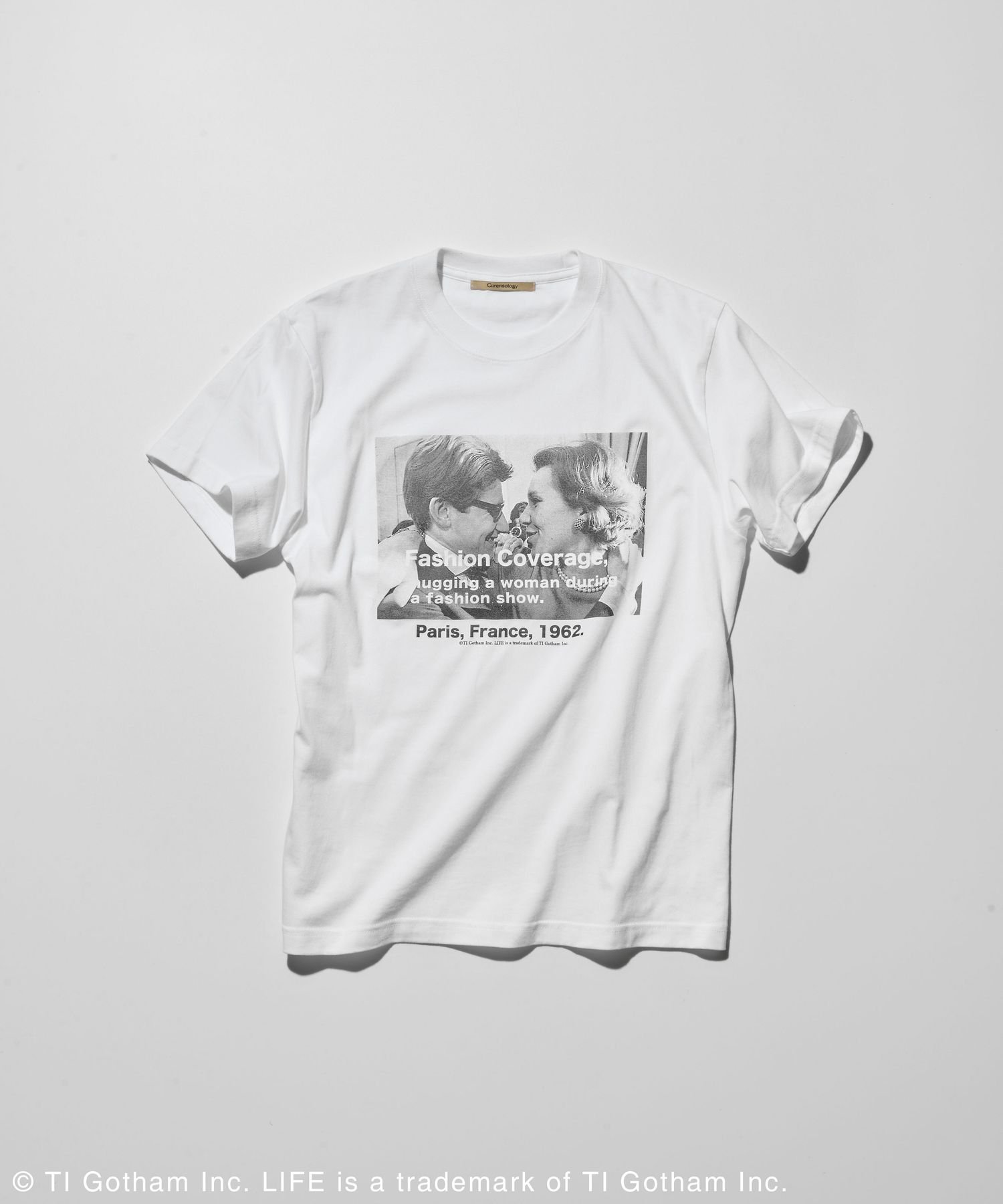 【カレンソロジー/Curensology】の【LIFE PICTURE COLLECTION】別注SLTシャツ(ヨコ) 人気、トレンドファッション・服の通販 founy(ファニー) 　ファッション　Fashion　レディースファッション　WOMEN　トップス・カットソー　Tops/Tshirt　シャツ/ブラウス　Shirts/Blouses　ロング / Tシャツ　T-Shirts　アクセサリー　Accessories　インナー　Inner　エレガント 上品　Elegant　ヴィンテージ　Vintage　春　Spring　洗える　Washable　カットソー　Cut And Sew　キャラクター　Character　グラフィック　Graphic　コレクション　Collection　シンプル　Simple　ジャケット　Jacket　スペシャル　Special　スリーブ　Sleeve　雑誌　Magazine　フランス　France　フロント　Front　プリント　Print　別注　Special Order　モノトーン　Monotone　ロング　Long　おすすめ　Recommend　夏　Summer　 other-1|ID: prp329100004526169 ipo3291000000032010620