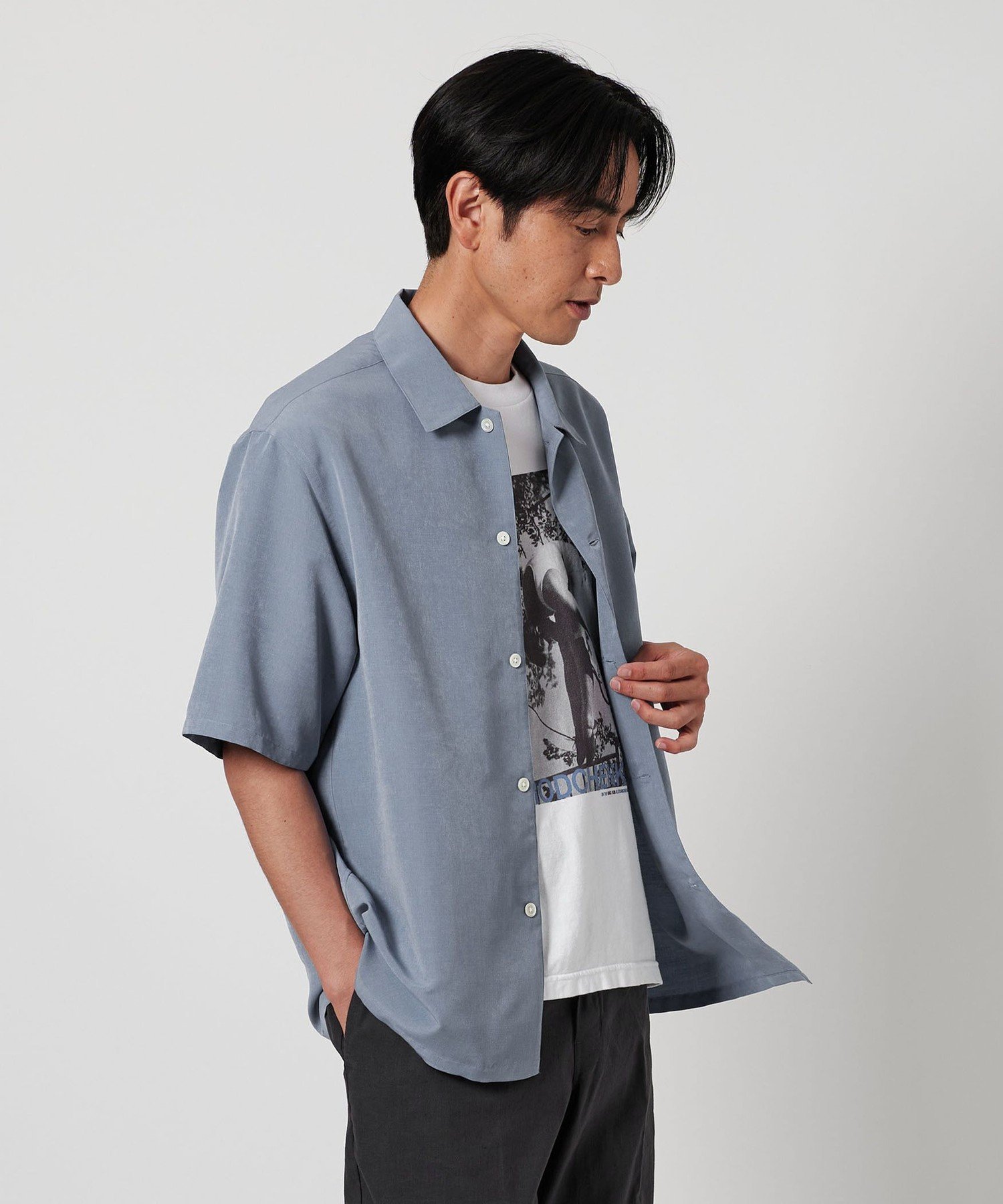 【ビューティ&ユース ユナイテッドアローズ/BEAUTY&YOUTH / UNITED ARROWS / MEN】のシルキータッチ キャンプカラー フォルム シャツ 人気、トレンドファッション・服の通販 founy(ファニー) 　ファッション　Fashion　メンズファッション　Fashion for Men　インナー　Innerwear　ショーツ　Shorts, Short Pants　シルク　Silk, 100% Silk　スタンダード　Standard, Basic　スラックス　Slacks, Dress Pants　トラベル　Travel, Travel Gear　トレンド　Trend, Trending Now　バランス　Balance, Style Balance　フォルム　Silhouette, Form　ベーシック　Basic, Essential　半袖　Short Sleeve, Half Sleeve　モダン　Modern, Contemporary　ワイド　Wide, Wide Fit　おすすめ　Recommended / Our Picks　夏　Summer　旅行　Travel　エレガント 上品　Elegant　 other-1|ID: prp329100004526289 ipo3291000000032627779