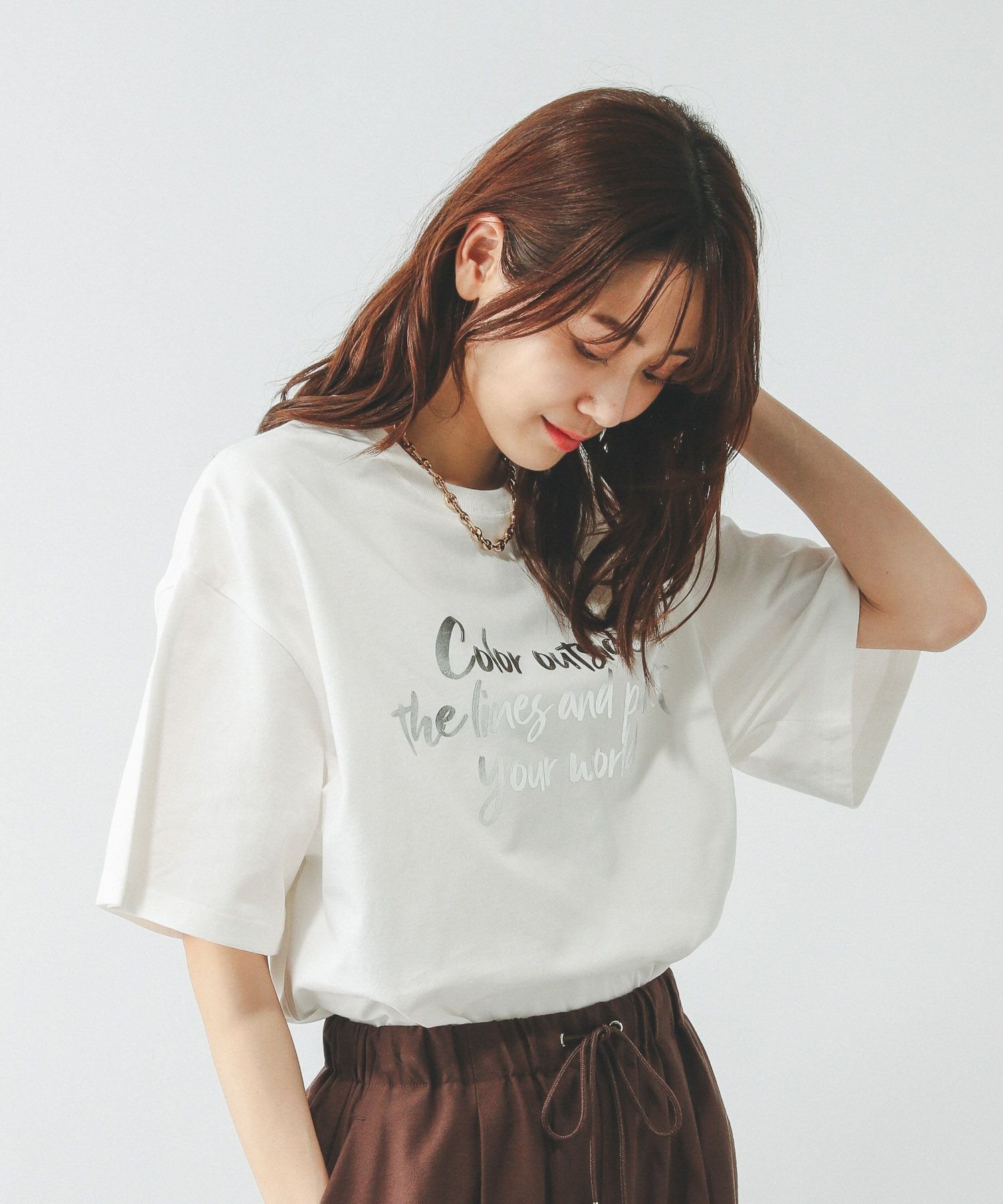 【グローバルワーク/GLOBAL WORK】のヘビロッTEEワイドプリント半袖/289396 インテリア・キッズ・メンズ・レディースファッション・服の通販 founy(ファニー) 　ファッション　Fashion　レディースファッション　Ladies' Fashion Online　トップス・カットソー　Tops/Tshirt　カーゴパンツ　Cargo Pants　スリット　Slit　デニム　Denim　ネックレス　Necklace　パール　Pearl　プリント　Print　ワイド　Wide　半袖　Short Sleeve　吸水　Water Absorption　オフ箔手書き風ロゴ08|ID: prp329100004526351 ipo3291000000032301405