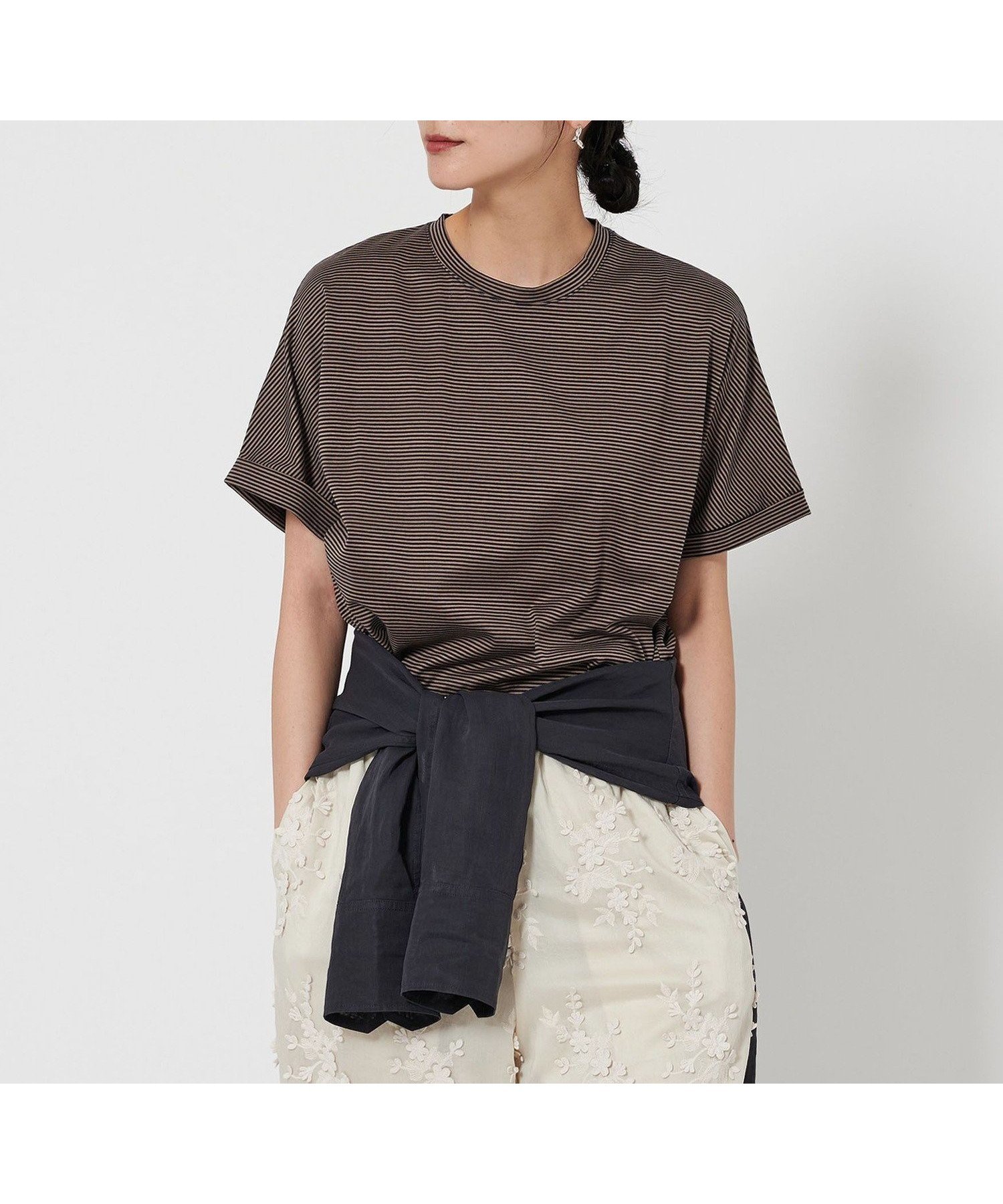 【ビューティ&ユース ユナイテッドアローズ/BEAUTY&YOUTH / UNITED ARROWS】のコットン天竺 ラウンドヘム Tシャツ インテリア・キッズ・メンズ・レディースファッション・服の通販 founy(ファニー) 　ファッション　Fashion　レディースファッション　Ladies' Fashion Online　トップス・カットソー　Tops/Tshirt　シャツ/ブラウス　Shirts/Blouses　ロング / Tシャツ　T-Shirts　カットソー　Cut And Sew　シンプル　Simple　スリット　Slit　デニム　Denim　トレンド　Trend　定番　Standard　フロント　Front　ヘムライン　Hemline　ボトム　Bottom　ボーダー　Border　無地　Plain Color　ワイド　Wide　おすすめ　Recommend　その他2|ID: prp329100004526429 ipo3291000000032607072