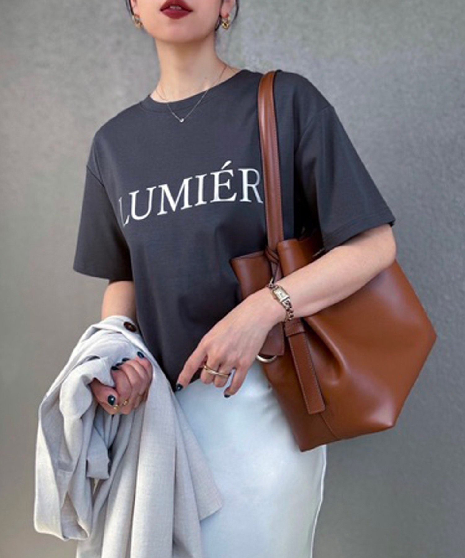 【スタイルドア/STYLEDOOR】のアソートロゴプリントTシャツ インテリア・キッズ・メンズ・レディースファッション・服の通販 founy(ファニー) 　ファッション　Fashion　レディースファッション　Fashion for Women　トップス・カットソー　Cut & Sew Tops　シャツ・ブラウス・オフィスカジュアル　Elegant Blouses & Button-Ups　ロングTシャツ・Tシャツ　Longline T-Shirts & Tees　アウトドア　Outdoor Clothing　グラフィック　Graphic, Graphic Design　シンプル　Simple, Minimal　ジャケット　Jacket, Outerwear　スタイリッシュ　Stylish, Fashionable　トレンド　Trend, Trending Now　プリント　Print, Printed Pattern　スミクロ他3|ID: prp329100004526478 ipo3291000000033195497