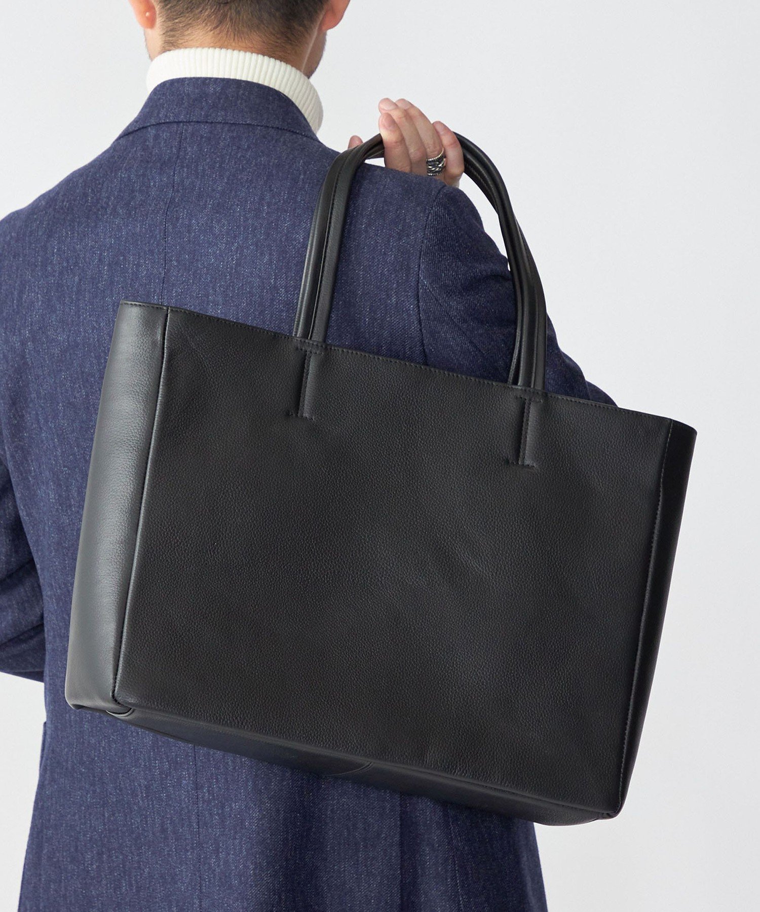 【シップス/SHIPS / MEN】のSHIPS スマート レザー トートバッグ インテリア・キッズ・メンズ・レディースファッション・服の通販 founy(ファニー) 　ファッション　Fashion　メンズファッション　MEN　バッグ　Bag/Men　トートバッグ　Tote Bags　ジップ　Zip　スマート　Smart　雑誌　Magazine　ポケット　Pocket　ライニング　Lining　エレガント 上品　Elegant　ビジネス 仕事 通勤　Business　ブラック|ID: prp329100004526531 ipo3291000000032135621