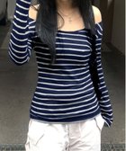【チェルカ/CERCA】のMEMECLE/レトロストライプ オフショルダーフィット Tシャツ 人気、トレンドファッション・服の通販 founy(ファニー) ファッション Fashion レディースファッション WOMEN トップス・カットソー Tops/Tshirt シャツ/ブラウス Shirts/Blouses ロング / Tシャツ T-Shirts おすすめ Recommend インナー Inner オフショルダー Off Shoulder カーゴパンツ Cargo Pants キャミソール Camisole ストライプ Stripe スポーティ Sporty タンク Tank デコルテ Decolletage デニム Denim トレンド Trend バルーン Balloon プリーツ Pleats ボーダー Border ワイド Wide エレガント 上品 Elegant thumbnail ブルー|ID: prp329100004526558 ipo3291000000032012323