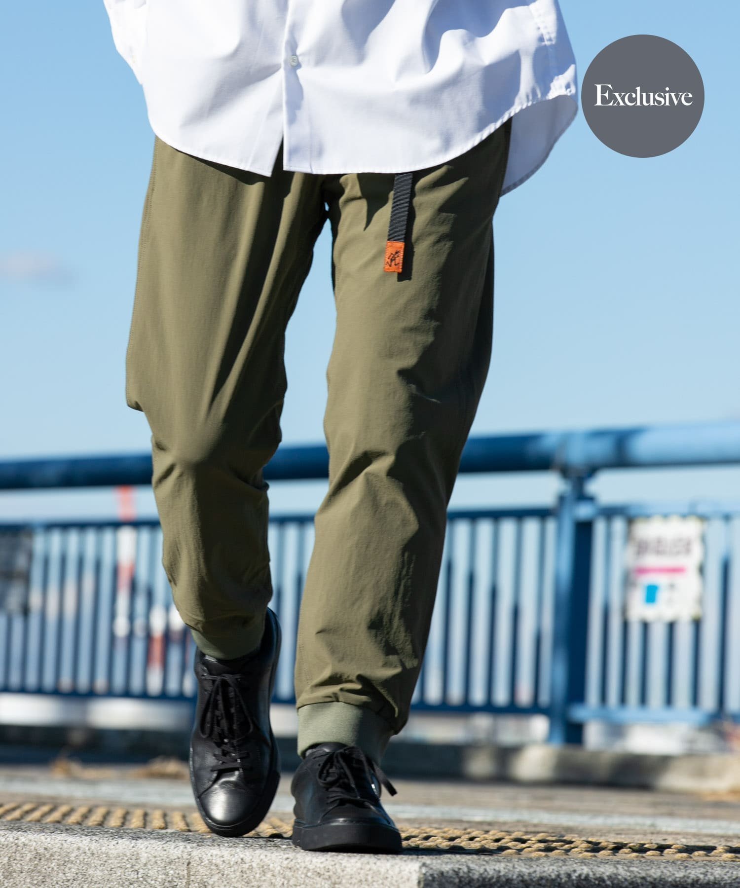 【アーバンリサーチ ロッソ/URBAN RESEARCH ROSSO / MEN】の『別注』Gramicci 4WAYストレッチリブジョガーパンツ インテリア・キッズ・メンズ・レディースファッション・服の通販 founy(ファニー) 　ファッション　Fashion　メンズファッション　MEN　ボトムス　Bottoms/Men　アウトドア　Outdoor　オレンジ　Orange　カリフォルニア　California　吸水　Water Absorption　軽量　Lightweight　サングラス　Sunglasses　ジャケット　Jacket　スタイリッシュ　Stylish　ストレッチ　Stretch　スニーカー　Sneakers　スペシャル　Special　ファブリック　Fabric　ポケット　Pocket　別注　Special Order　S/S・春夏　Ss・Spring/Summer　おすすめ　Recommend　夏　Summer　2025年　2025　2025春夏・S/S　Ss,Spring/Summer,2025　KHAKI|ID: prp329100004526559 ipo3291000000032108026
