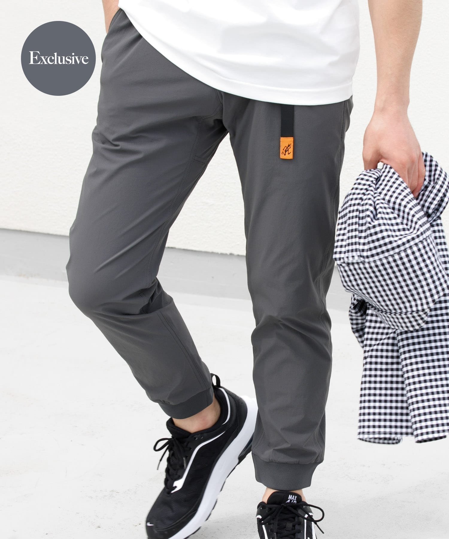 【アーバンリサーチ ロッソ/URBAN RESEARCH ROSSO / MEN】の『別注』Gramicci 4WAYストレッチリブジョガーパンツ インテリア・キッズ・メンズ・レディースファッション・服の通販 founy(ファニー) 　ファッション　Fashion　メンズファッション　Fashion for Men　ボトムス　Bottoms　アウトドア　Outdoor Clothing　オレンジ　Orange　カリフォルニア　California, Cali Style　吸水　Absorbent, Quick-Dry　軽量　Lightweight, Ultra Light　サングラス　Sunglasses, Shades　ジャケット　Jacket, Outerwear　スタイリッシュ　Stylish, Fashionable　ストレッチ　Stretch, Stretchy Fabric　スニーカー　Sneakers, Trainers　スペシャル　Special, Limited Edition　ファブリック　Fabric, Textile　ポケット　Pocket, Pocket Detail　別注　Limited Edition, Custom Order　S/S・春夏　SS, Spring/Summer, Warm Season　おすすめ　Recommended / Our Picks　夏　Summer　2025年　2025　2025春夏・S/S　Spring/Summer 2025 SS25　CHARCOAL|ID: prp329100004526559 ipo3291000000032712396