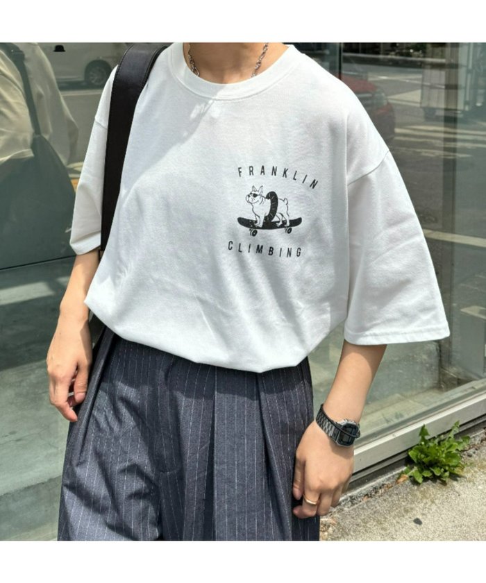 【チャオパニックティピー/CIAOPANIC TYPY】のFC ブルドッグスケボーグラフィックテック半袖Tee インテリア・キッズ・メンズ・レディースファッション・服の通販 founy(ファニー) https://founy.com/ ファッション Fashion レディースファッション Ladies' Fashion Online トップス・カットソー Tops/Tshirt アウトドア Outdoor インナー Inner グラフィック Graphic 吸水 Water Absorption 定番 Standard 人気 Popularity プリント Print ベーシック Basic 半袖 Short Sleeve ワンポイント One Point 犬 Dog |ID: prp329100004526570 ipo3291000000032678964