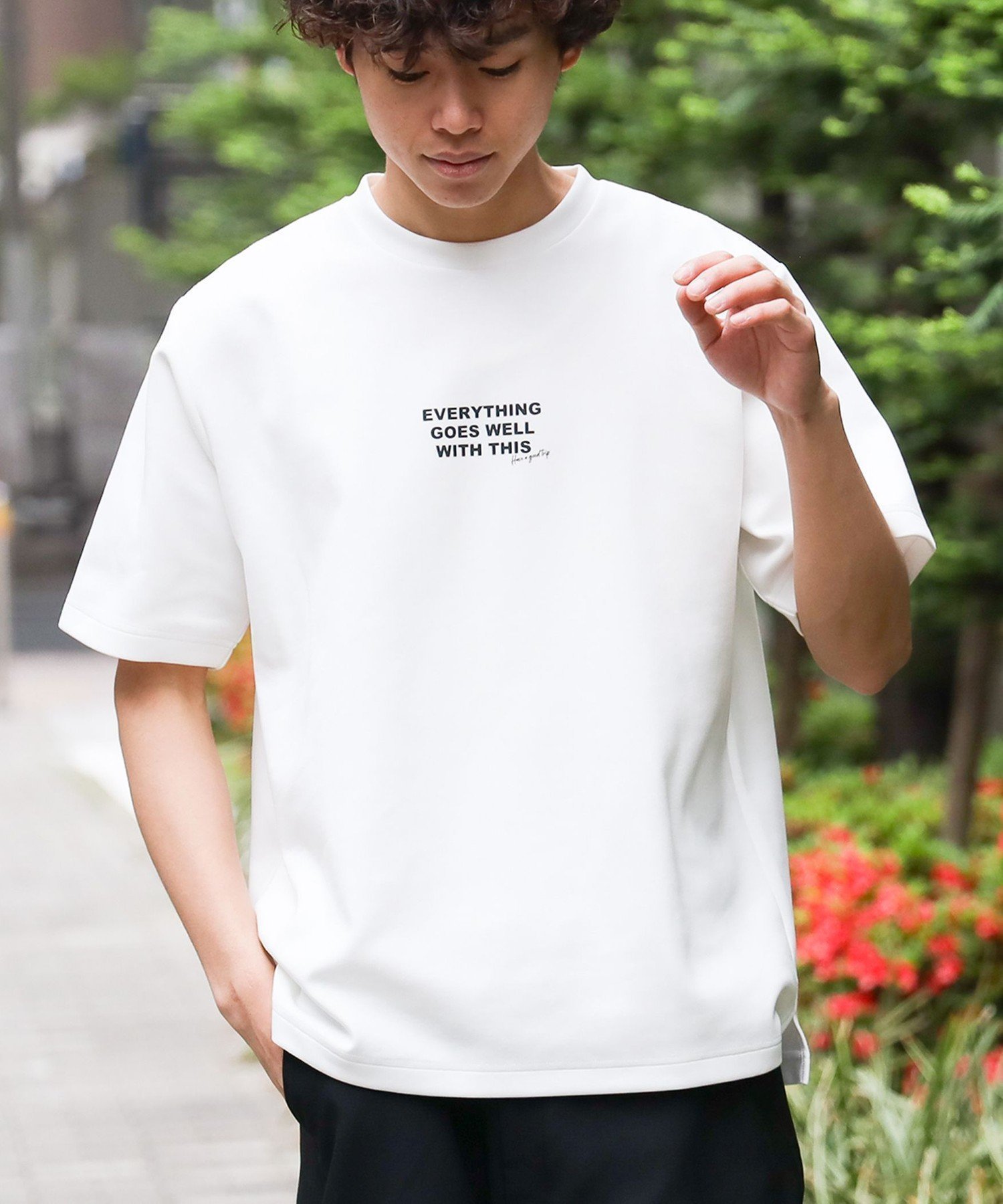 【ビームス ハート/BEAMS HEART】のダンボール ロゴ プリント Tシャツ(吸水速乾・毛玉軽減) インテリア・キッズ・メンズ・レディースファッション・服の通販 founy(ファニー) 　ファッション　Fashion　レディースファッション　WOMEN　トップス・カットソー　Tops/Tshirt　シャツ/ブラウス　Shirts/Blouses　ロング / Tシャツ　T-Shirts　シンプル　Simple　スタイリッシュ　Stylish　フィット　Fit　プリント　Print　リラックス　Relax　吸水　Water Absorption　WHITE|ID: prp329100004526574 ipo3291000000032012387