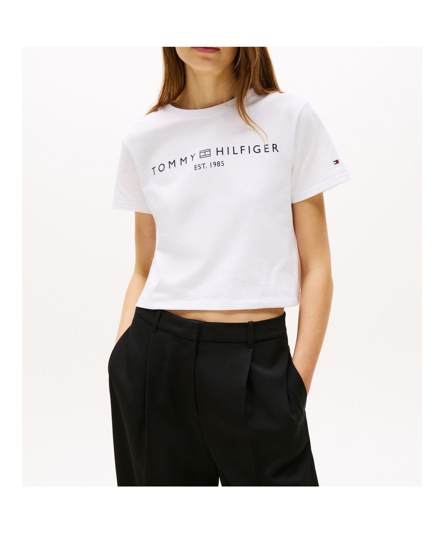 【トミーヒルフィガー/TOMMY HILFIGER】のニートクルーネックTシャツ インテリア・キッズ・メンズ・レディースファッション・服の通販 founy(ファニー) 　ファッション　Fashion　レディースファッション　Ladies' Fashion Online　トップス・カットソー　Tops/Tshirt　シャツ/ブラウス　Shirts/Blouses　ロング / Tシャツ　T-Shirts　クロップド　Cropped　コンパクト　Compact　バランス　Balance　プリント　Print　ボックス　Box　ワンポイント　One Point　ホワイトYCF|ID: prp329100004526631 ipo3291000000032656943