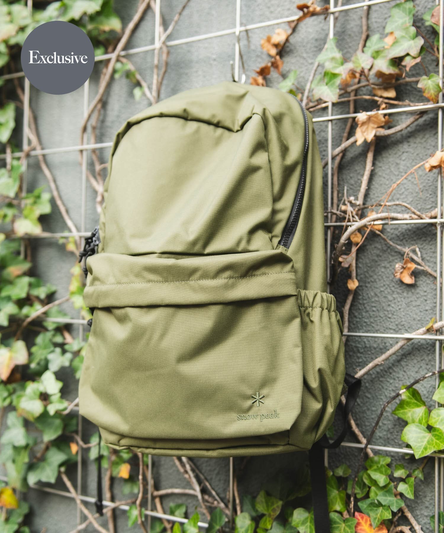 【アーバンリサーチ ドアーズ/URBAN RESEARCH DOORS / MEN】の『別注』Snow Peak Apparel*DOORS Everyday Use Backpack インテリア・キッズ・メンズ・レディースファッション・服の通販 founy(ファニー) 　ファッション　Fashion　メンズファッション　Fashion for Men　アウトドア　Outdoor Clothing　傘　Umbrella, Parasol　シンプル　Simple, Minimal　ジップ　Zip, Zipper　スリーブ　Sleeve, Long Sleeve / Short Sleeve　ポケット　Pocket, Pocket Detail　別注　Limited Edition, Custom Order　S/S・春夏　SS, Spring/Summer, Warm Season　夏　Summer　2025年　2025　2025春夏・S/S　Spring/Summer 2025 SS25　Olive|ID: prp329100004526636 ipo3291000000033241475