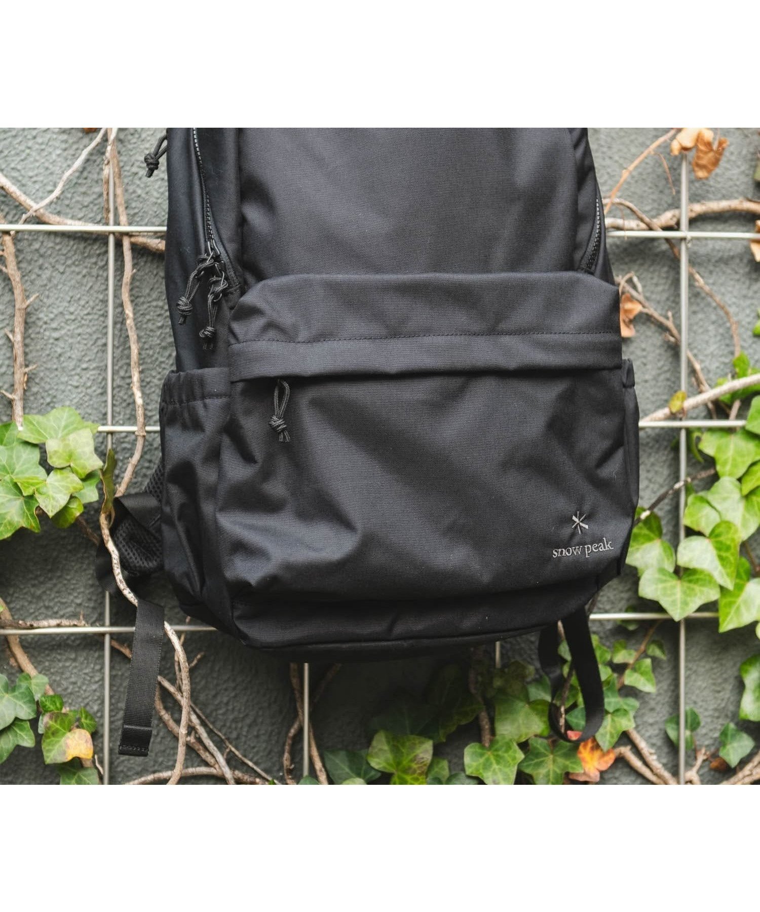 【アーバンリサーチ ドアーズ/URBAN RESEARCH DOORS / MEN】の『別注』Snow Peak Apparel*DOORS Everyday Use Backpack インテリア・キッズ・メンズ・レディースファッション・服の通販 founy(ファニー) 　ファッション　Fashion　メンズファッション　Fashion for Men　アウトドア　Outdoor Clothing　傘　Umbrella, Parasol　シンプル　Simple, Minimal　ジップ　Zip, Zipper　スリーブ　Sleeve, Long Sleeve / Short Sleeve　ポケット　Pocket, Pocket Detail　別注　Limited Edition, Custom Order　S/S・春夏　SS, Spring/Summer, Warm Season　夏　Summer　2025年　2025　2025春夏・S/S　Spring/Summer 2025 SS25　Black|ID: prp329100004526636 ipo3291000000033241476