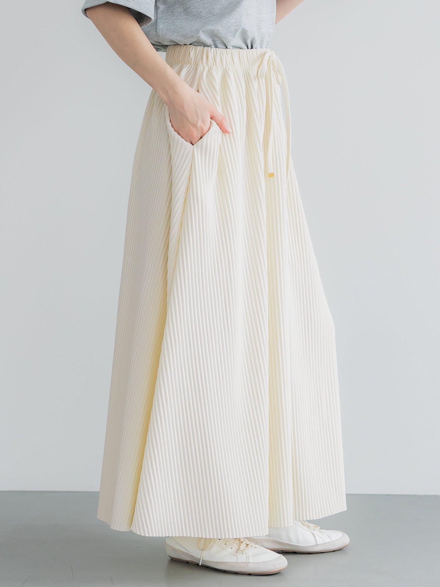 【コカ/COCA】のジョーゼットリブフレアスカート インテリア・キッズ・メンズ・レディースファッション・服の通販 founy(ファニー) 　ファッション　Fashion　レディースファッション　Ladies' Fashion Online　スカート　Skirt　Aライン/フレアスカート　Flared A-Line Skirts　プリーツ　Pleats　ポケット　Pocket　Ivory|ID: prp329100004527140 ipo3291000000032655373