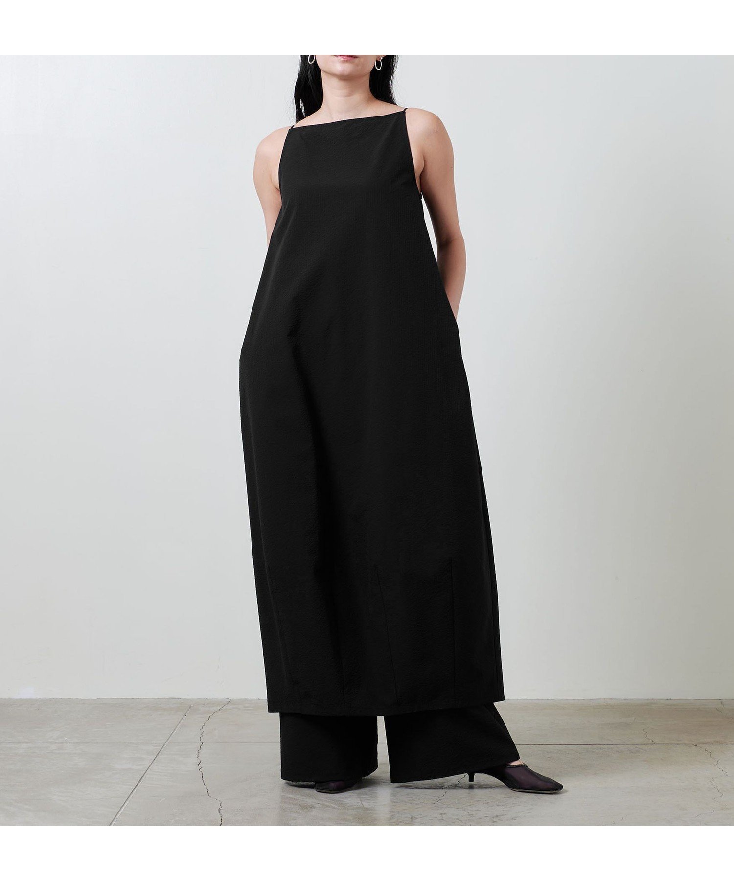 【ユナイテッドアローズ/UNITED ARROWS】のMARW UNITED ARROWS シアサッカー キャミソール ワンピース インテリア・キッズ・メンズ・レディースファッション・服の通販 founy(ファニー) 　ファッション　Fashion　レディースファッション　Ladies' Fashion Online　ワンピース　Dress　インナー　Inner　キャミソール　Camisole　スクエア　Square　ノースリーブ　No Sleeve　人気　Popularity　バルーン　Balloon　ポケット　Pocket　おすすめ　Recommend　夏　Summer　ビジネス 仕事 通勤　Business　BLACK|ID: prp329100004527195 ipo3291000000032622493