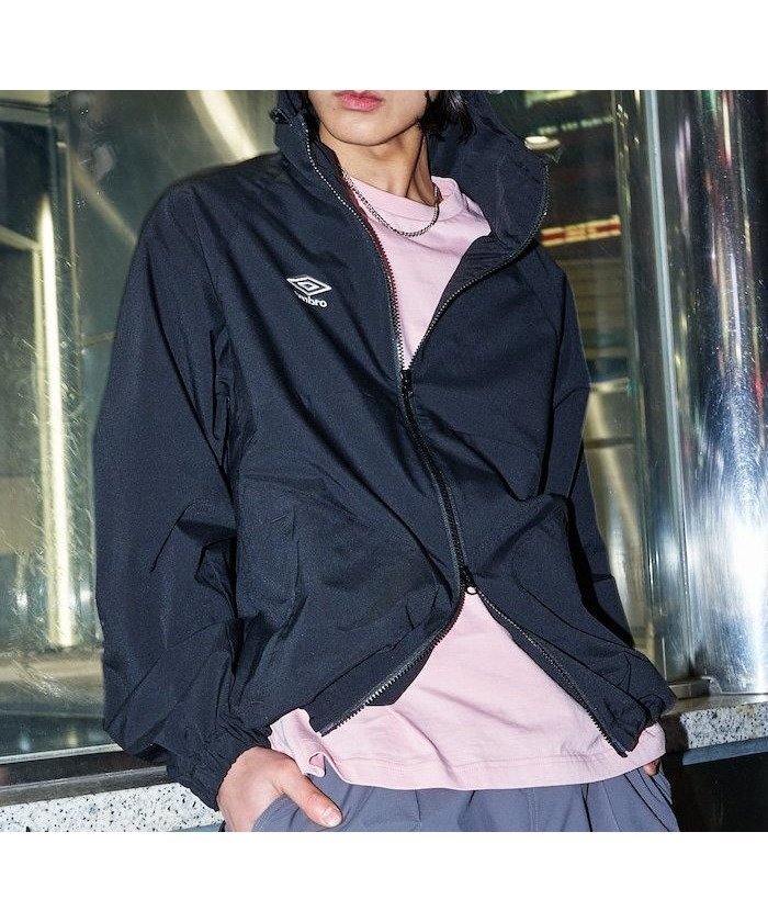 【フリークスストア/FREAK'S STORE】の別注UMBROナイロンフーディージャケット/トラックジャケット/ライトアウター/ユニセックス/刺繍ロゴ【限定展開】 25SS インテリア・キッズ・メンズ・レディースファッション・服の通販 founy(ファニー) 　ファッション　Fashion　レディースファッション　Fashion for Women　アウター　Coat / Outerwear Collection　レディースジャケット・軽アウター　Jackets　2025年　2025　2025春夏・S/S　Spring/Summer 2025 SS25　インナー　Innerwear　シンプル　Simple, Minimal　ジャケット　Jacket, Outerwear　ドローコード　Drawcord, Drawstring Cord　別注　Limited Edition, Custom Order　夏　Summer　S/S・春夏　SS, Spring/Summer, Warm Season　ブラック|ID: prp329100004527198 ipo3291000000033849105