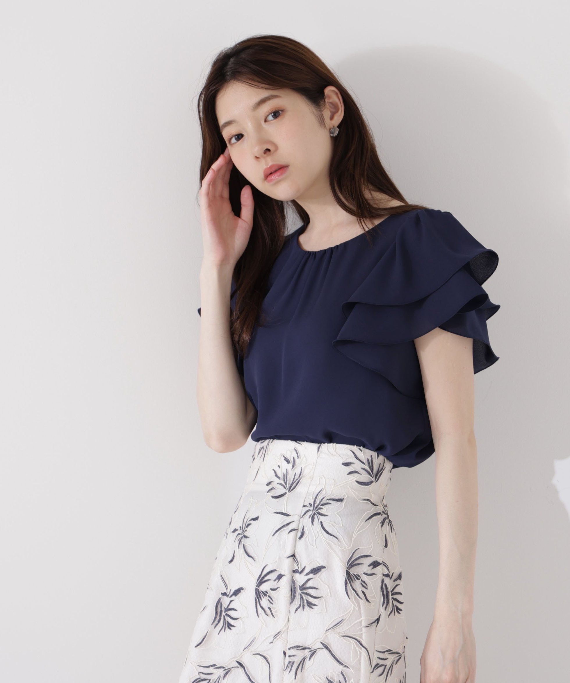 【プロポーション ボディドレッシング/PROPORTION BODY DRESSING】のダブルラッフルスリーブブラウス インテリア・キッズ・メンズ・レディースファッション・服の通販 founy(ファニー) 　ファッション　Fashion　レディースファッション　Fashion for Women　トップス・カットソー　Cut & Sew Tops　シャツ・ブラウス・オフィスカジュアル　Elegant Blouses & Button-Ups　フェミニン　Feminine, Girly　ラッフル　Ruffle, Frill　ネイビー|ID: prp329100004527214 ipo3291000000032743740