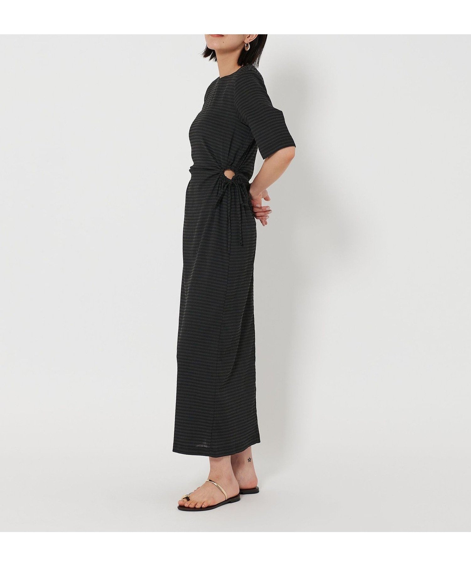 【ビューティ&ユース ユナイテッドアローズ/BEAUTY&YOUTH / UNITED ARROWS】のサイドホール ショートスリーブ ワンピース インテリア・キッズ・メンズ・レディースファッション・服の通販 founy(ファニー) 　ファッション　Fashion　レディースファッション　WOMEN　ワンピース　Dress　サンダル　Sandals　ショート　Short　ジャージー　Jersey　スニーカー　Sneakers　スリーブ　Sleeve　チェック　Check　ドローストリング　Drawstring　フラット　Flat　リボン　Ribbon　おすすめ　Recommend　夏　Summer　その他9|ID: prp329100004527283 ipo3291000000032427800