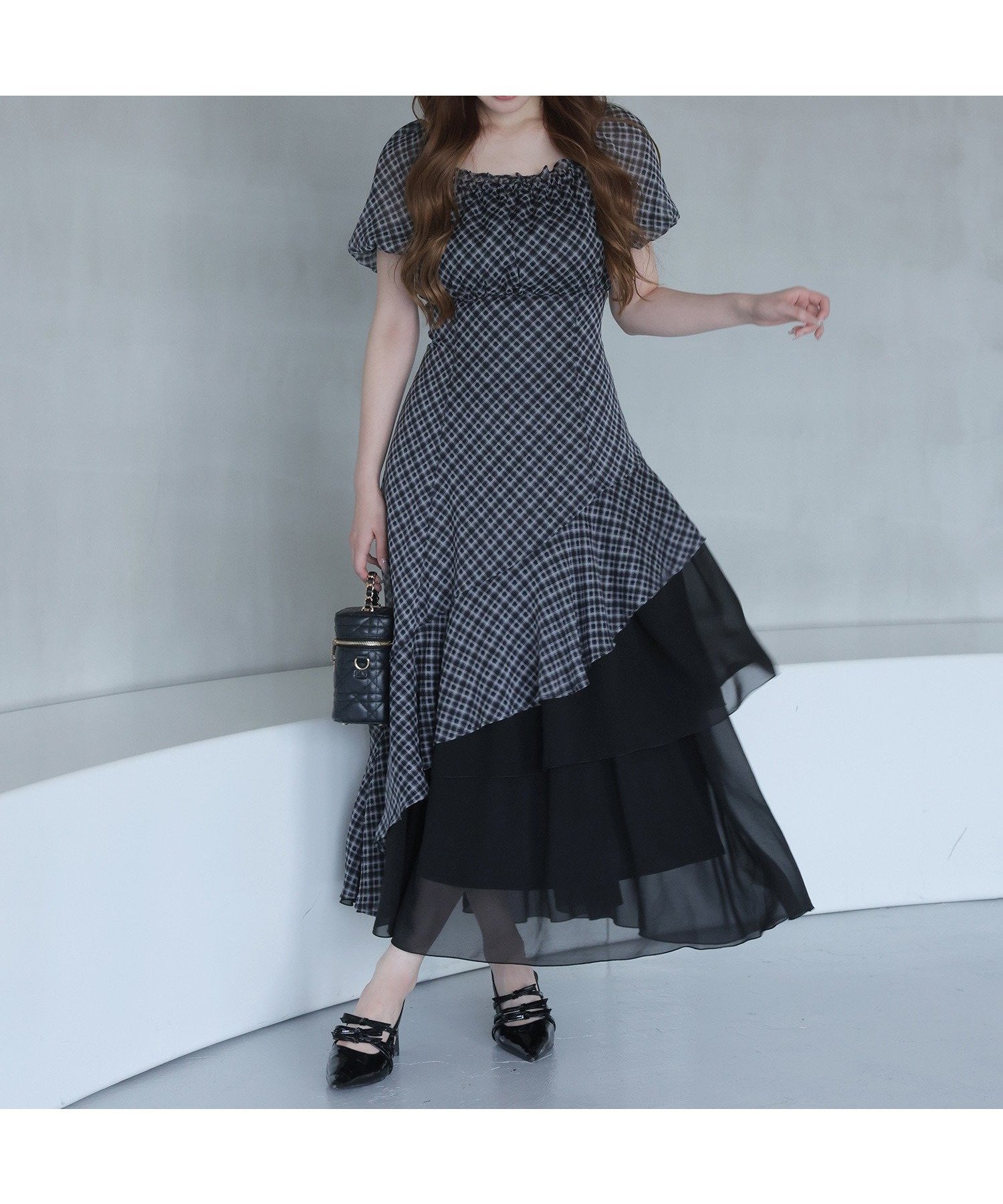 【ナイスクラップ/NICE CLAUP】の【Black collection】イレヘムティアードロングワンピース インテリア・キッズ・メンズ・レディースファッション・服の通販 founy(ファニー) 　ファッション　Fashion　レディースファッション　Fashion for Women　ワンピース　Dresses　エレガント 上品　Elegant　キャップ　Cap, Baseball Cap　サンダル　Sandals, Summer Shoes　シューズ　Shoes, Footwear　スニーカー　Sneakers, Trainers　スリーブ　Sleeve, Long Sleeve / Short Sleeve　バレエ　Ballet, Ballet Style　フェミニン　Feminine, Girly　おすすめ　Recommended / Our Picks　夏　Summer　2025年　2025　2025春夏・S/S　Spring/Summer 2025 SS25　チェック|ID: prp329100004527316 ipo3291000000033266013