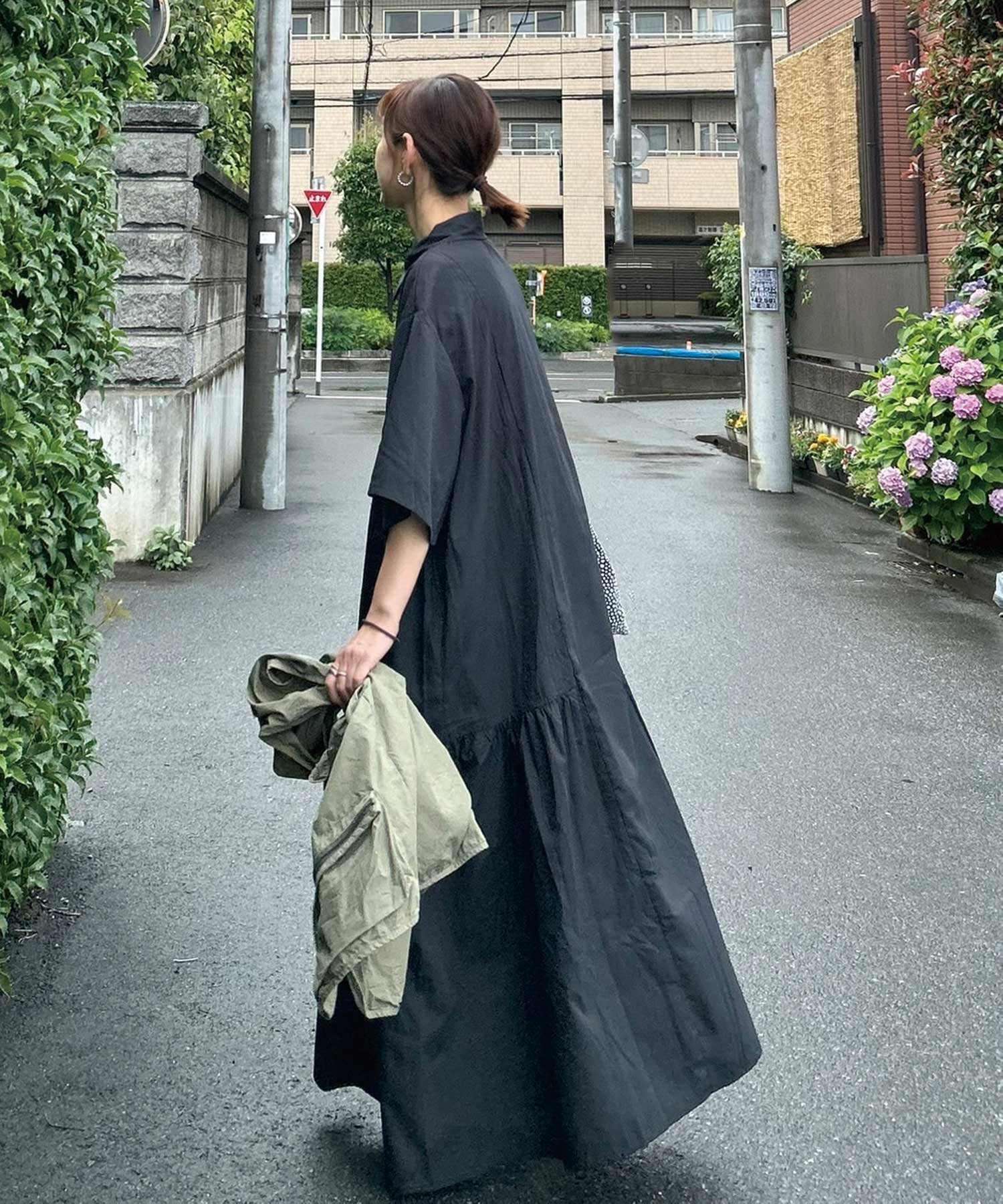 【コーナーズ/CORNERS】の【CORNERS by KR】サイドギャザーシャツワンピース インテリア・キッズ・メンズ・レディースファッション・服の通販 founy(ファニー) 　ファッション　Fashion　レディースファッション　WOMEN　ワンピース　Dress　シャツワンピース　Shirt Dresses　ギャザー　Gather　ポケット　Pocket　羽織　Haori　ブラック|ID: prp329100004527329 ipo3291000000032016092