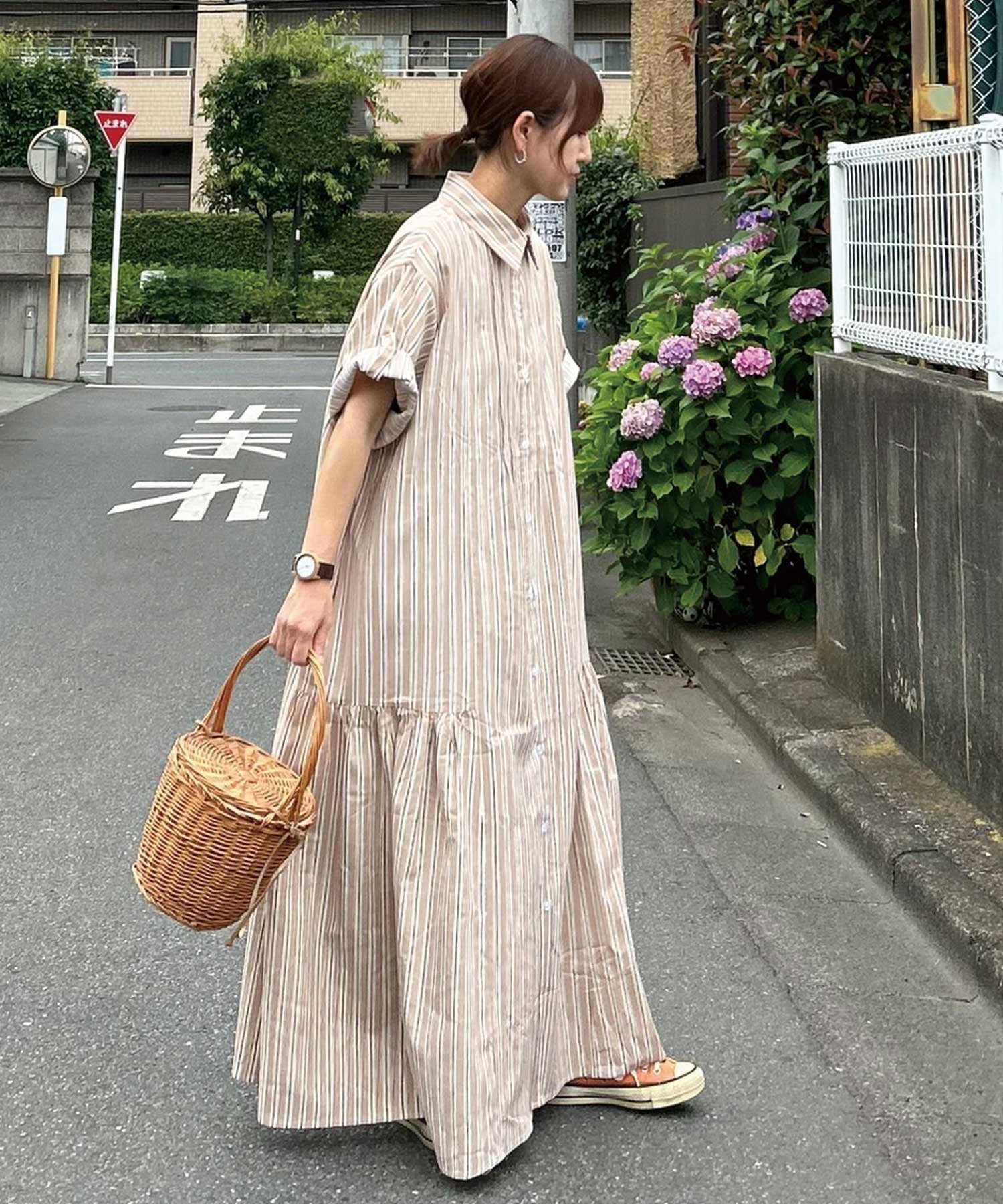 【コーナーズ/CORNERS】の【CORNERS by KR】サイドギャザーシャツワンピース インテリア・キッズ・メンズ・レディースファッション・服の通販 founy(ファニー) 　ファッション　Fashion　レディースファッション　WOMEN　ワンピース　Dress　シャツワンピース　Shirt Dresses　ギャザー　Gather　ポケット　Pocket　羽織　Haori　ベージュ×ホワイト|ID: prp329100004527329 ipo3291000000032016095
