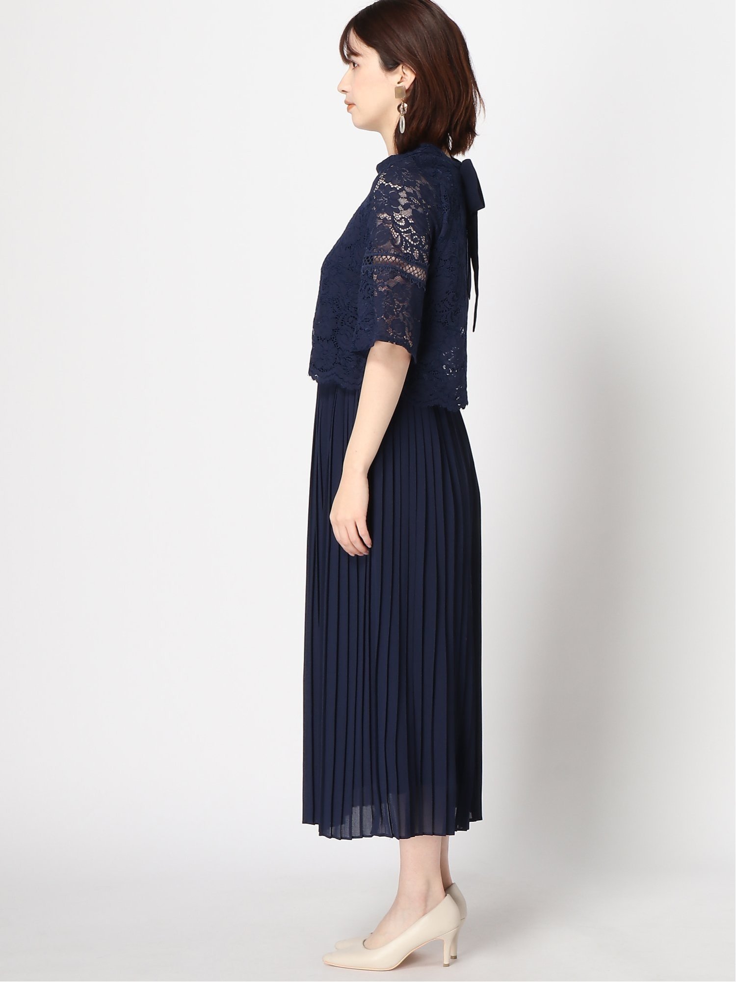 【ドレス/DRESS+】のワンピース ドレス レース プリーツ パーティードレス 結婚式 インテリア・キッズ・メンズ・レディースファッション・服の通販 founy(ファニー) 　ファッション　Fashion　レディースファッション　Fashion for Women　ワンピース　Dresses　フォーマル・パーティードレス・結婚式用ドレス　Elegant & Casual Dresses　インナー　Innerwear　エレガント 上品　Elegant　オケージョン　Occasion Wear　シェイプ　Shape, Slim Fit　シンプル　Simple, Minimal　スリーブ　Sleeve, Long Sleeve / Short Sleeve　ドッキング　Docking, Mixed Material　ドレス　Dress, One-Piece　パープル　Purple, Violet　フェミニン　Feminine, Girly　フォーマル　Formal, Dressy　プリーツ　Pleats, Pleated　リボン　Ribbon, Bow　レース　Lace, Lace Fabric　セレモニー　Ceremony　入学式　Entrance Ceremony　卒業式　Graduation Ceremony　結婚式　Wedding　披露宴　Wedding Reception　二次会　After Party　ネイビー|ID: prp329100004527372 ipo3291000000033038142
