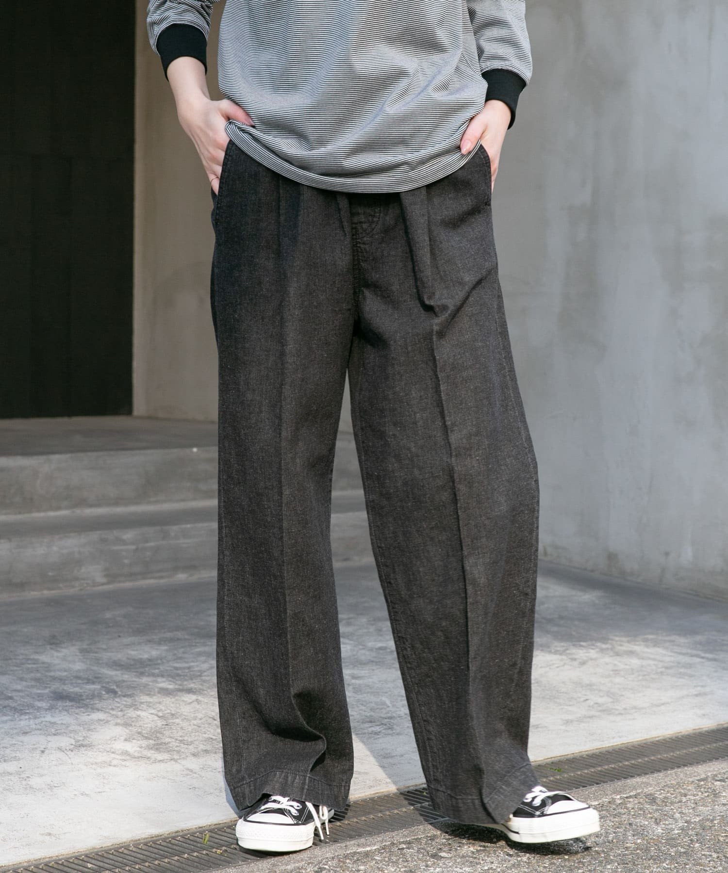 【アーバンリサーチ ドアーズ/URBAN RESEARCH DOORS】のFORK SPOON 綿麻デニムパンツ インテリア・キッズ・メンズ・レディースファッション・服の通販 founy(ファニー) 　ファッション　Fashion　レディースファッション　WOMEN　パンツ　Pants　デニムパンツ　Denim Pants　2025年　2025　2025春夏・S/S　Ss,Spring/Summer,2025　シンプル　Simple　センター　Center　デニム　Denim　ベーシック　Basic　リラックス　Relax　ワイド　Wide　今季　This Season　夏　Summer　定番　Standard　S/S・春夏　Ss・Spring/Summer　BLACK|ID: prp329100004527429 ipo3291000000032016501