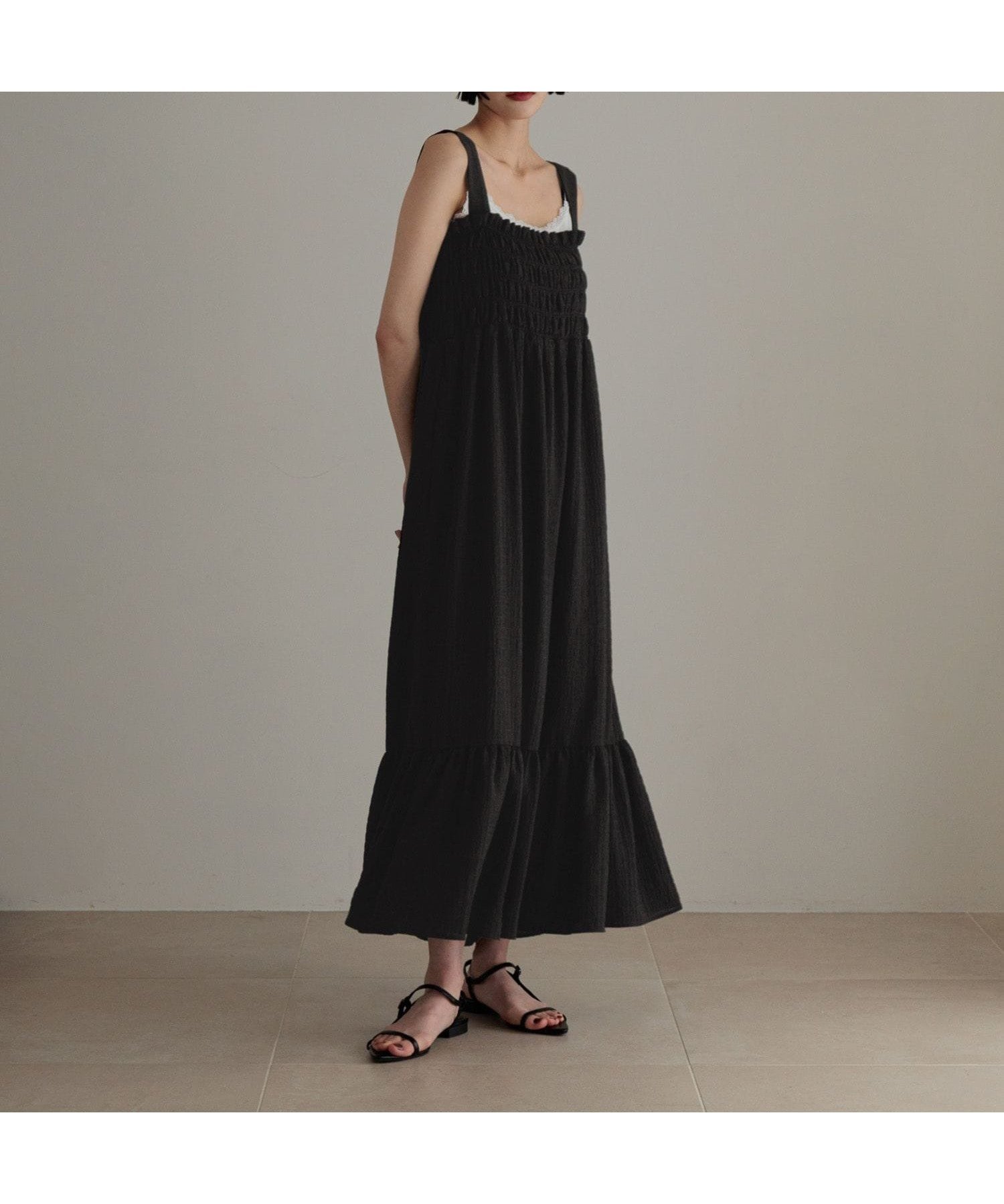 【ローリーズファーム/LOWRYS FARM】のシャーリングワンピース インテリア・キッズ・メンズ・レディースファッション・服の通販 founy(ファニー) 　ファッション　Fashion　レディースファッション　Ladies' Fashion Online　ワンピース　Dress　おすすめ　Recommend　インナー　Inner　シャーリング　Shirring　ジャケット　Jacket　トレンド　Trend　無地　Plain Color　ブラック09|ID: prp329100004527432 ipo3291000000032636161