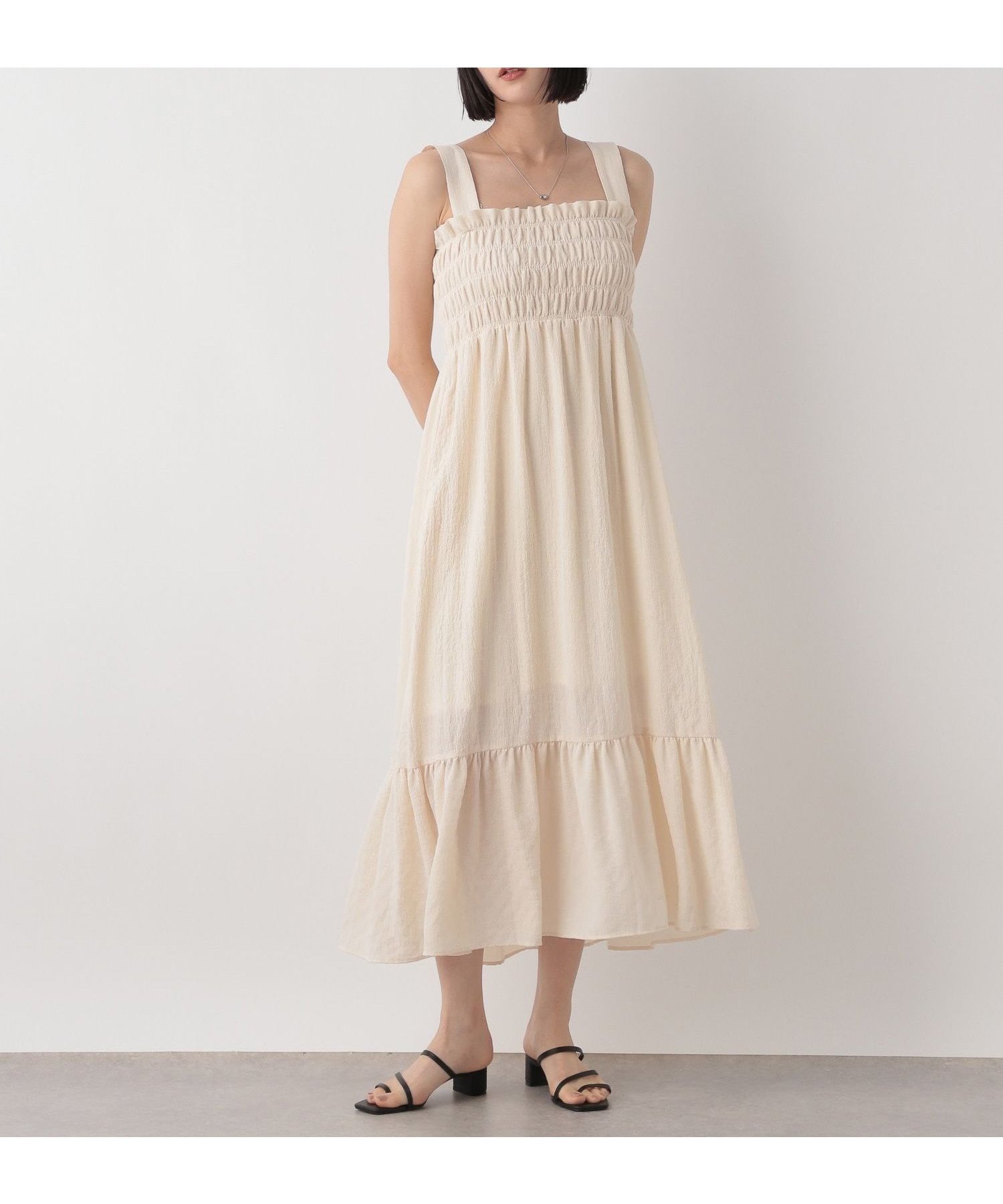 【ローリーズファーム/LOWRYS FARM】のシャーリングワンピース インテリア・キッズ・メンズ・レディースファッション・服の通販 founy(ファニー) 　ファッション　Fashion　レディースファッション　Ladies' Fashion Online　ワンピース　Dress　おすすめ　Recommend　インナー　Inner　シャーリング　Shirring　ジャケット　Jacket　トレンド　Trend　無地　Plain Color　アイボリー08|ID: prp329100004527432 ipo3291000000032636165