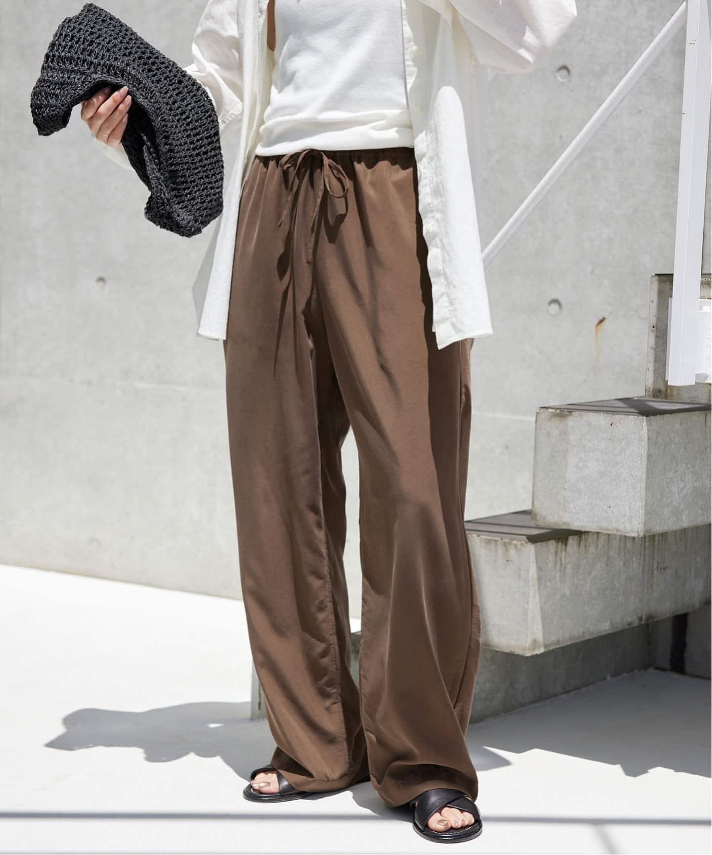 【スローブ イエナ/SLOBE IENA】の《追加》フィブリルリラックスパンツ インテリア・キッズ・メンズ・レディースファッション・服の通販 founy(ファニー) 　ファッション　Fashion　レディースファッション　WOMEN　パンツ　Pants　2025年　2025　2025春夏・S/S　Ss,Spring/Summer,2025　ポケット　Pocket　ブラウン|ID: prp329100004527490 ipo3291000000032016741
