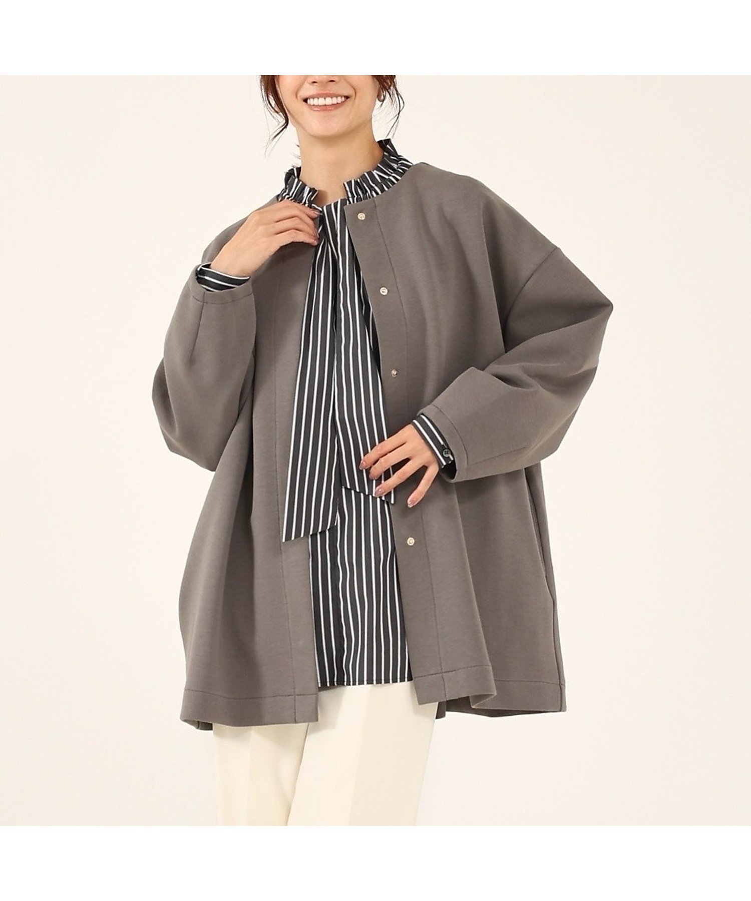 【アバハウスマヴィ/abahouse mavie】のシルキーダンボールハーフコート インテリア・キッズ・メンズ・レディースファッション・服の通販 founy(ファニー) 　ファッション　Fashion　レディースファッション　WOMEN　アウター　Coat Outerwear　コート　Coats　おすすめ　Recommend　インナー　Inner　カットソー　Cut And Sew　シンプル　Simple　ハイネック　High Neck　グレー系その他1|ID: prp329100004527592 ipo3291000000032017173